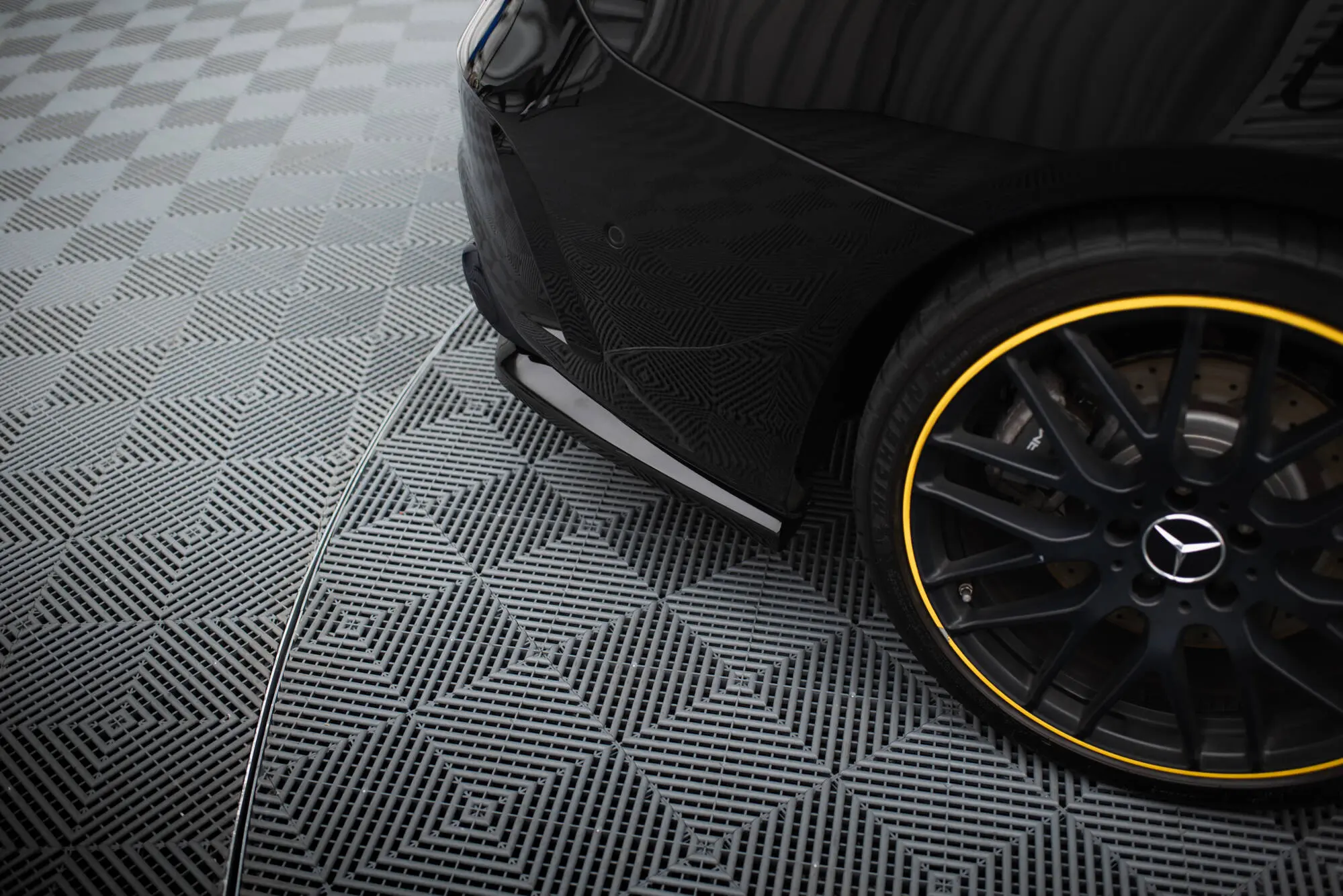 Baksplitter med diffuser Mercedes-Benz CLA 45 AMG (C117) facelift 2017 - 2019 | Glossy Black Edition – bilde 5