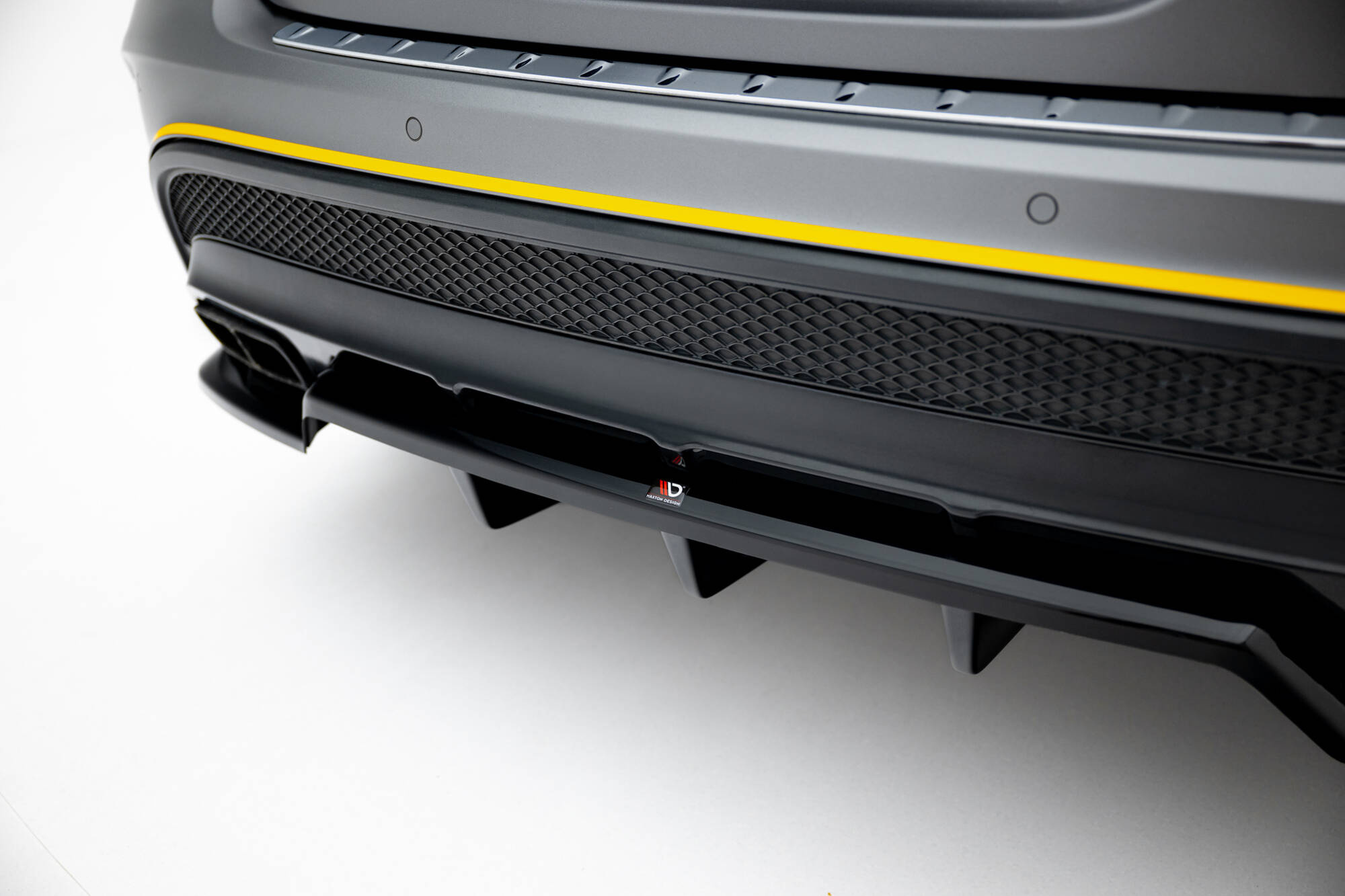 Baksplitter med diffuser Mercedes-Benz GLA AMG 45 (X156) 2013 - 2017  | Glossy Black Edition V2 – bilde 3