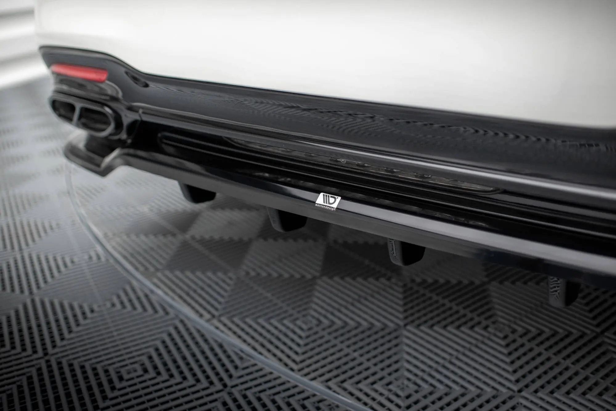 Baksplitter med diffuser Mercedes-Benz S (W222) AMG-Line facelift 2017 - 2020 | Glossy Black Edition