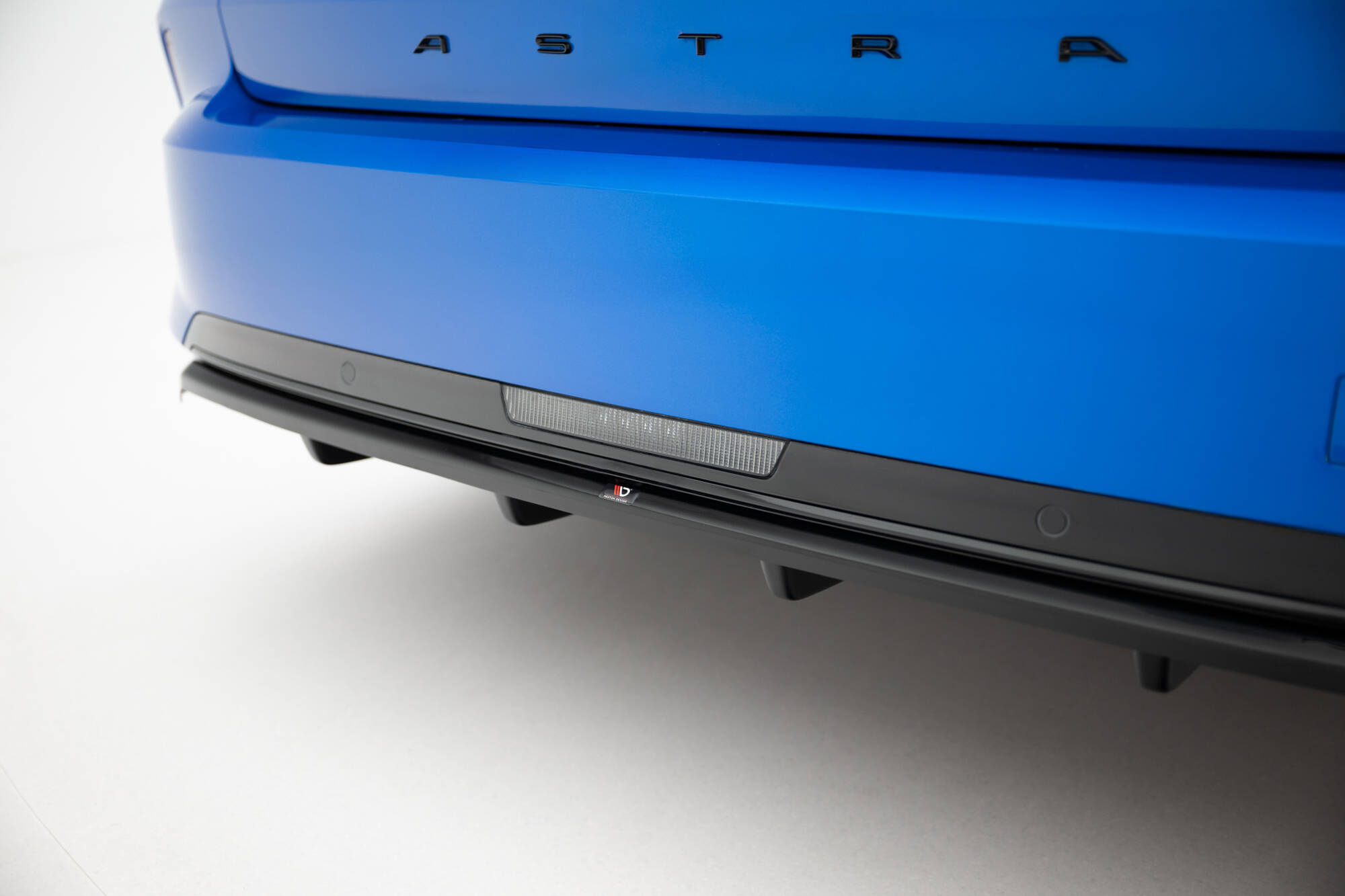 Baksplitter med diffuser Opel Astra Sports Tourer L VI 2022 -> | Glossy Black Edition – bilde 3