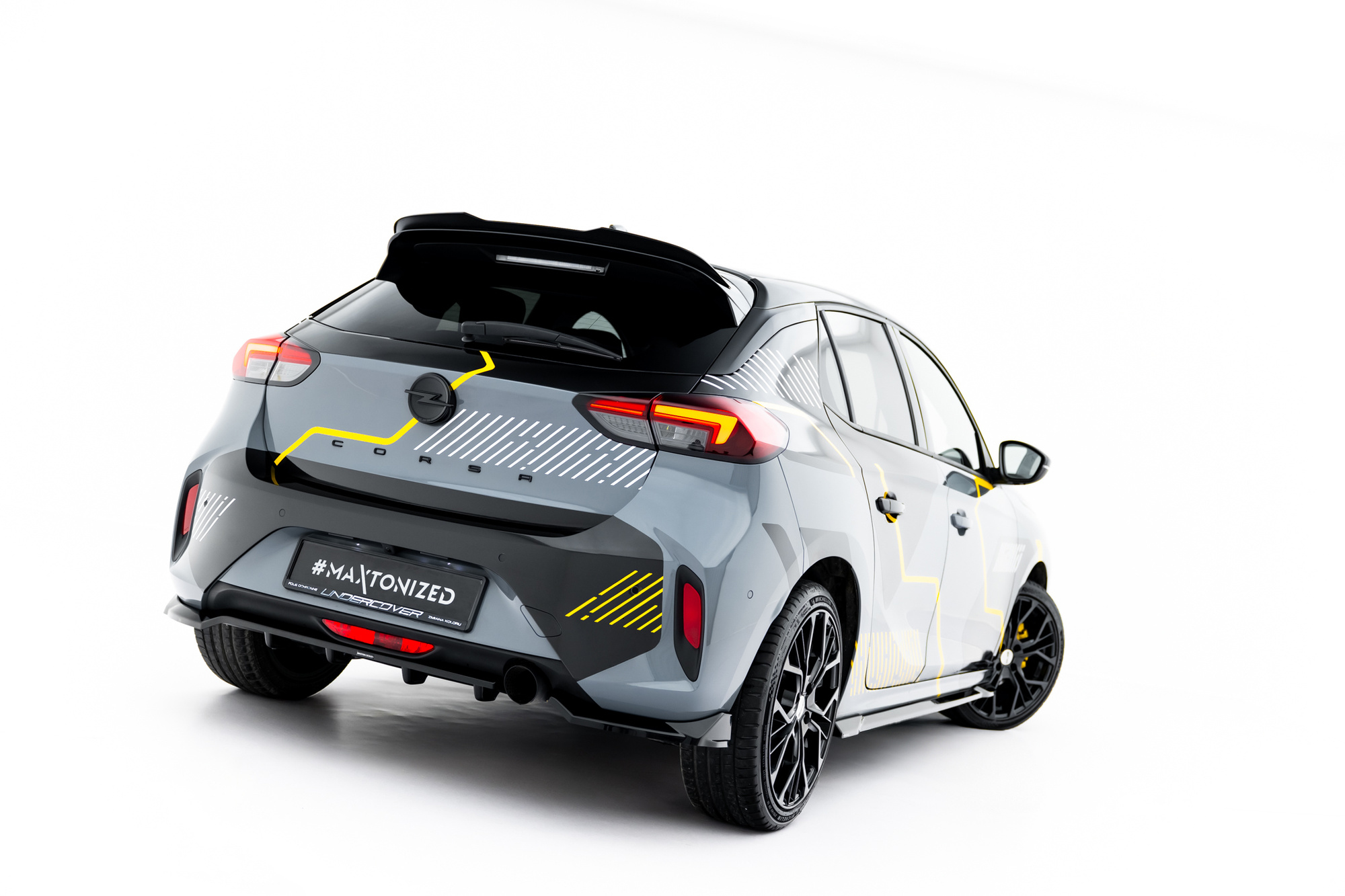 Baksplitter med diffuser Opel Corsa F VI Facelift 2023 -> | Glossy Black Edition