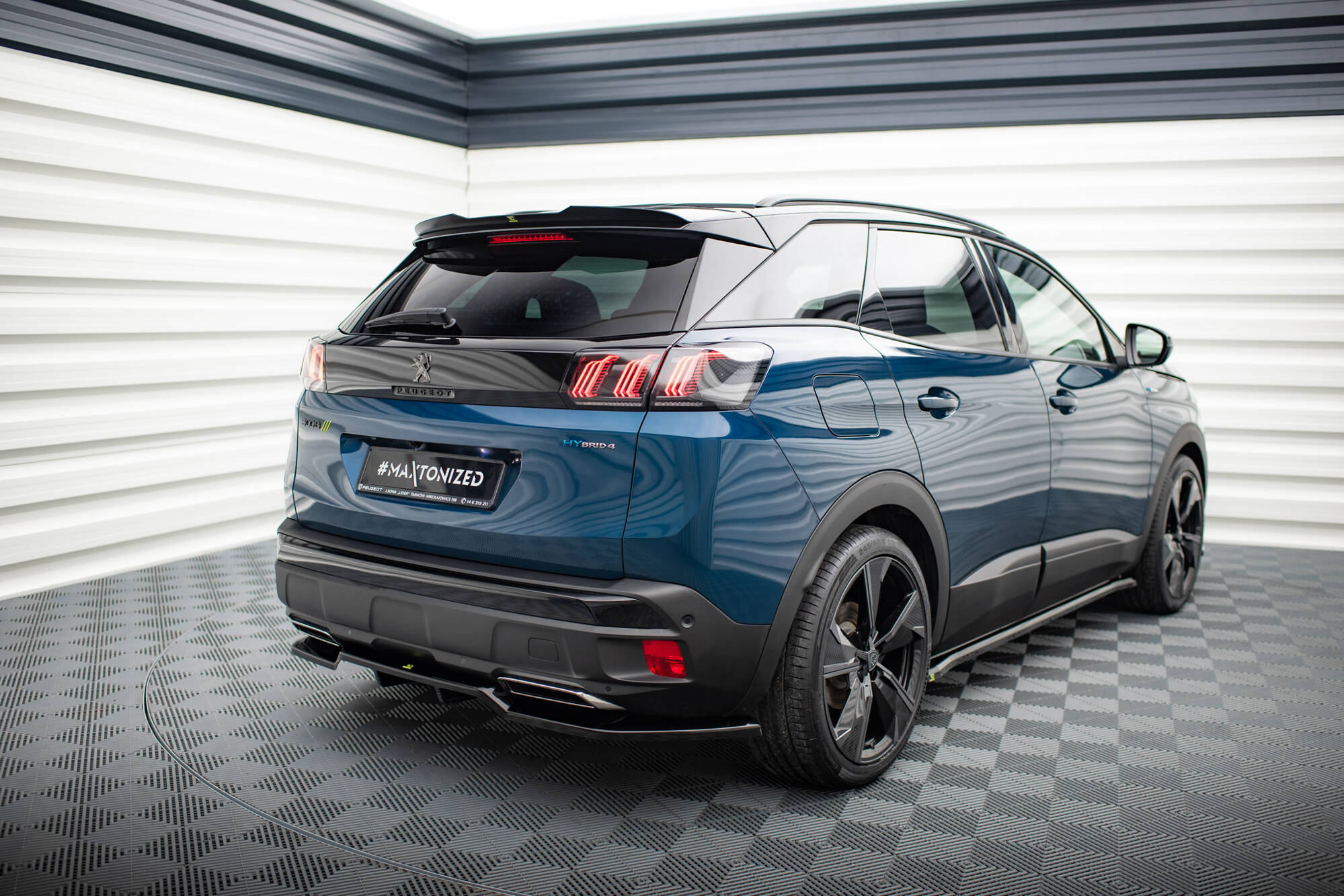 Baksplitter med diffuser Peugeot 3008 II Facelift 2020 - 2024  | Glossy Black Edition