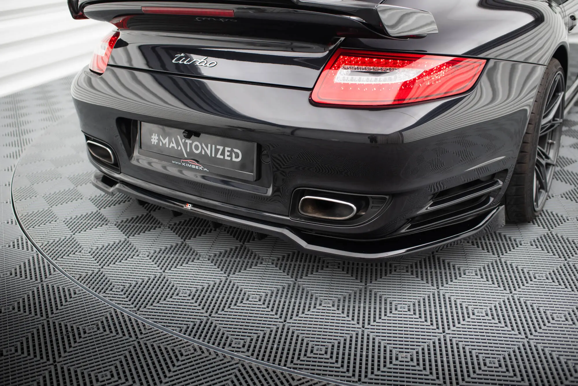 Baksplitter med diffuser Porsche 911 (997) Turbo 2006 - 2009 | Glossy Black Edition
