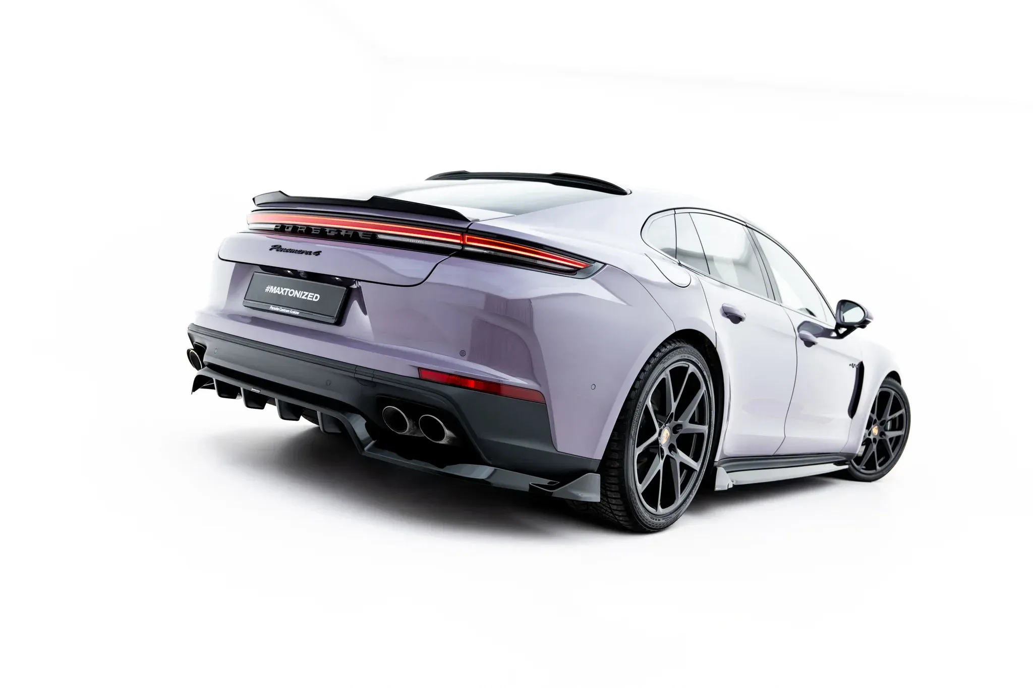 Baksplitter med diffuser Porsche Panamera 4 / 4S E-Hybrid / 4 E-Hybrid 972 2024 -> | Glossy Black Edition