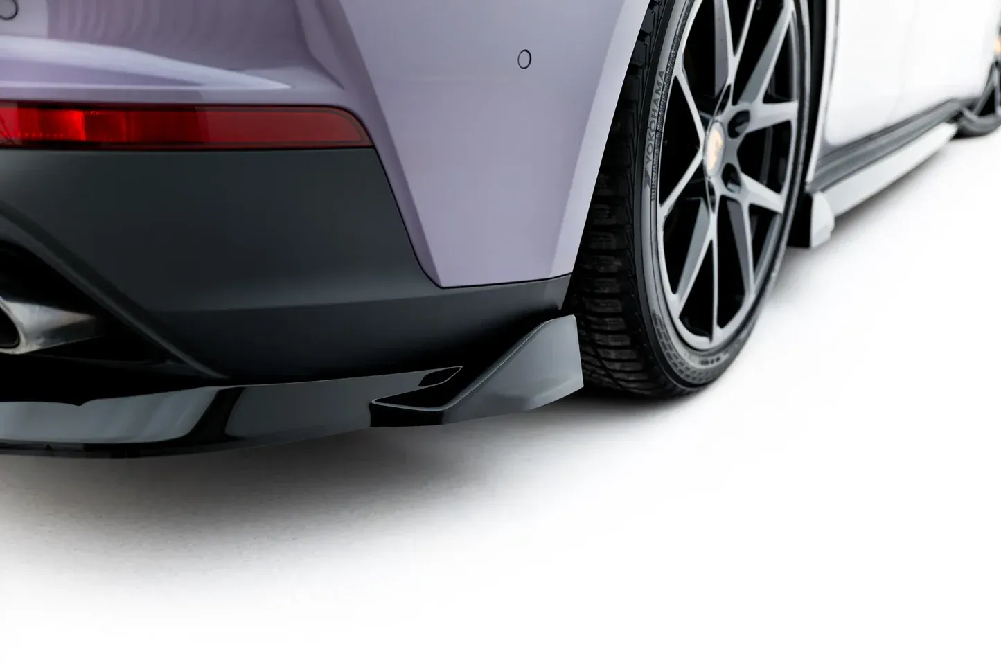 Baksplitter med diffuser Porsche Panamera 4 / 4S E-Hybrid / 4 E-Hybrid 972 2024 -> | Glossy Black Edition – bilde 4