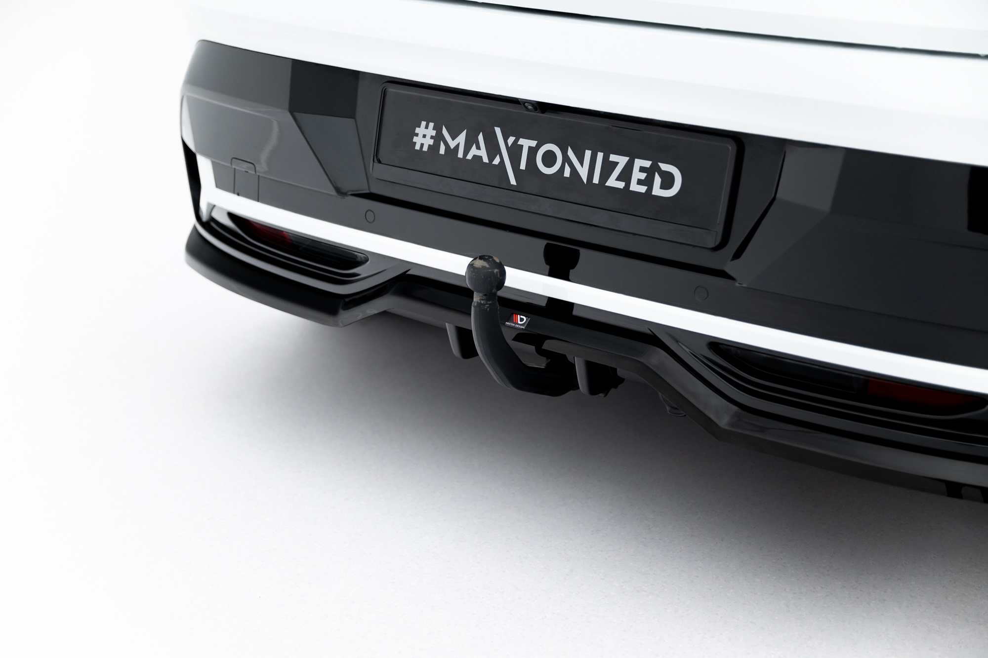 Baksplitter med diffuser Renault Megane E-Tech Electric I 2022 -> | Glossy Black Edition – bilde 4