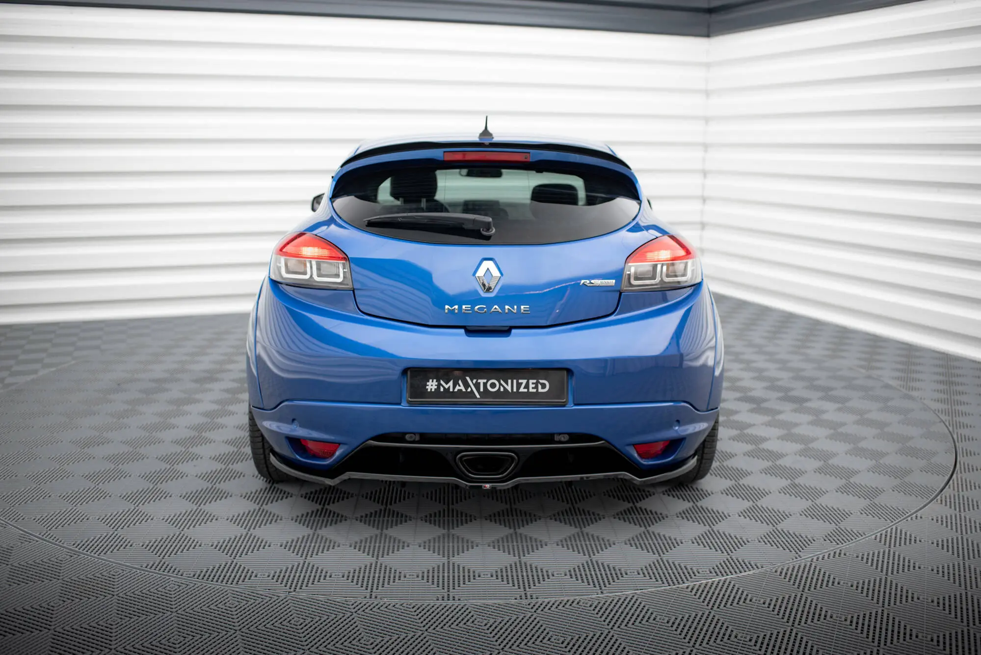 Baksplitter med diffuser Renault Megane III RS 2010 - 2015 | Glossy Black Edition – bilde 3