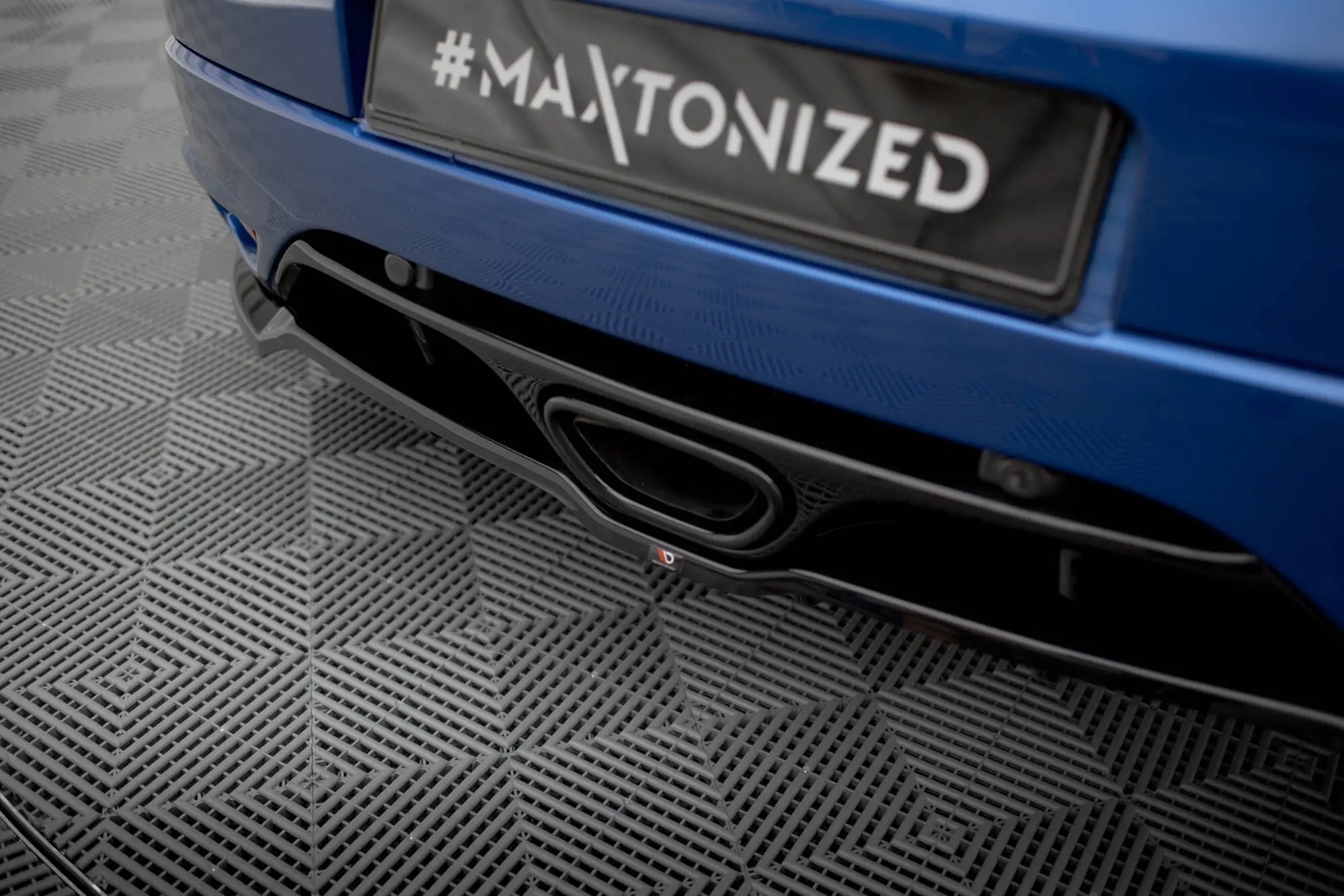 Baksplitter med diffuser Renault Megane III RS 2010 - 2015 | Glossy Black Edition – bilde 6