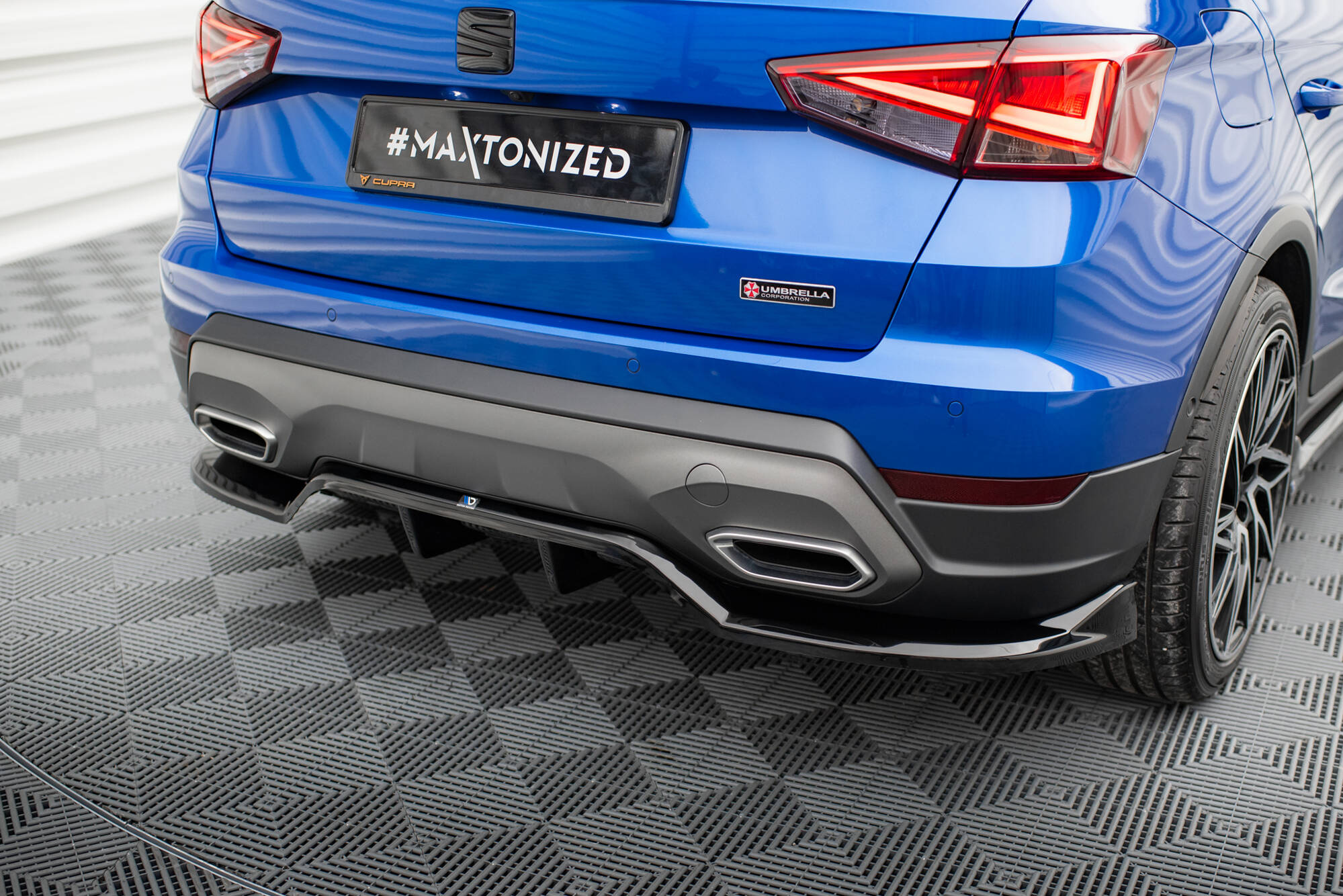 Baksplitter med diffuser Seat Arona FR I Facelift 2021 ->  | Glossy Black Edition – bilde 2