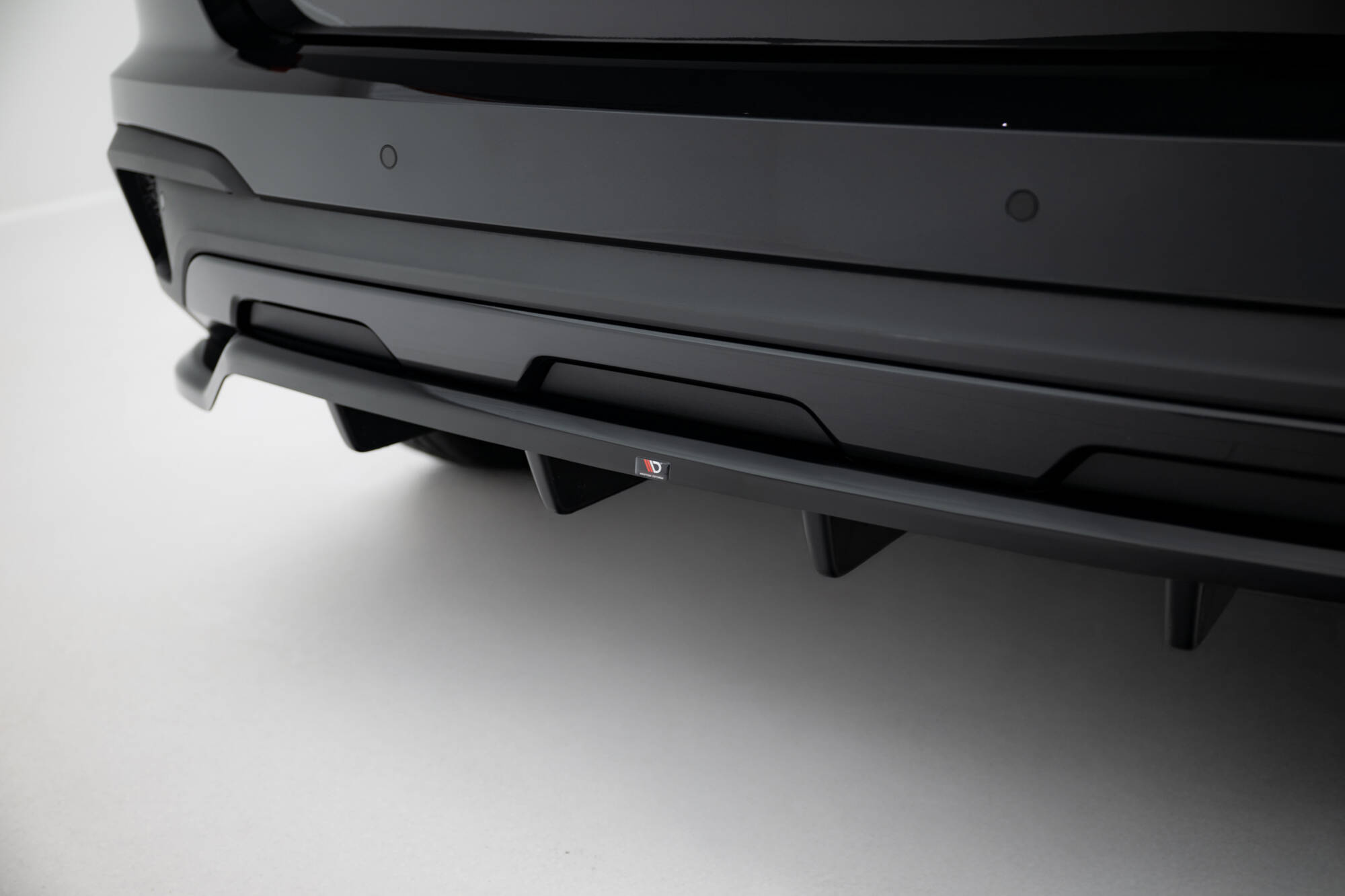 Baksplitter med diffuser Skoda Kamiq Monte Carlo I Facelift 2023 -> | Glossy Black Edition – bilde 3