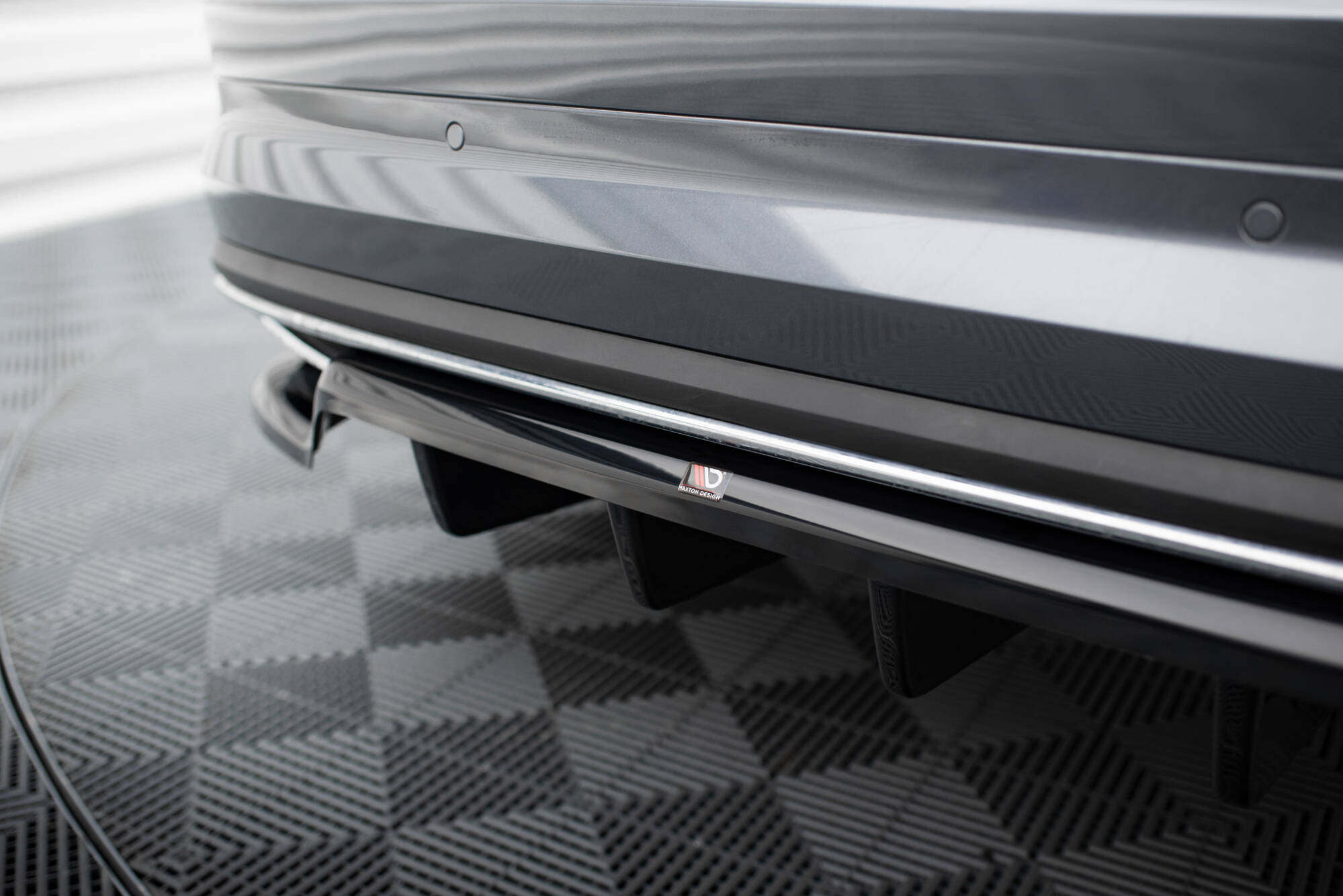 Baksplitter med diffuser Skoda Kodiaq Sportline I 2017 - 2023  | Glossy Black Edition – bilde 2