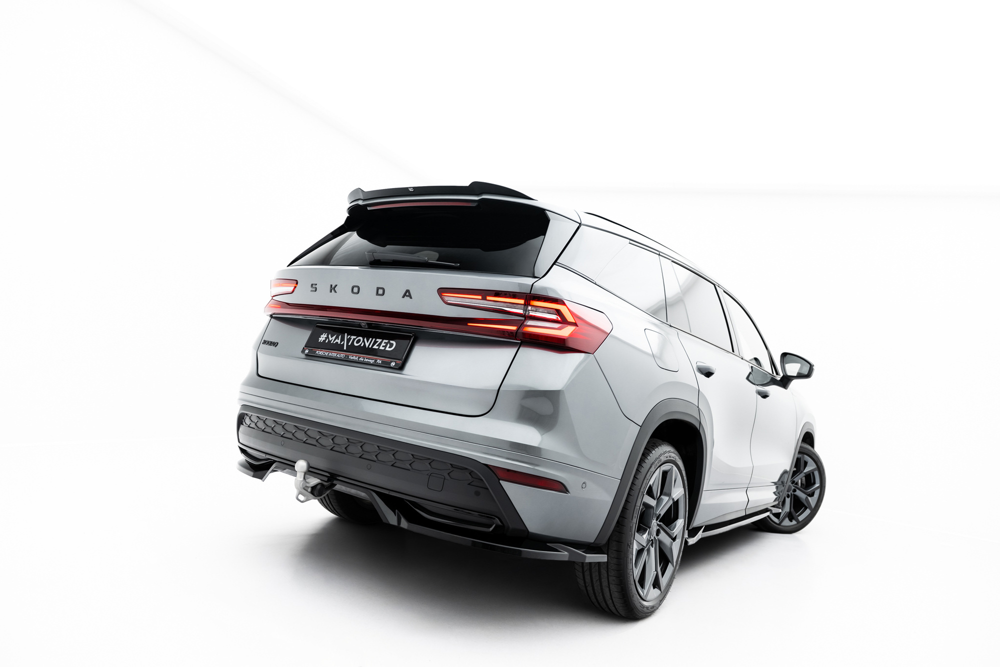 Baksplitter med diffuser Skoda Kodiaq Sportline II 2024 ->   | Glossy Black Edition – bilde 2