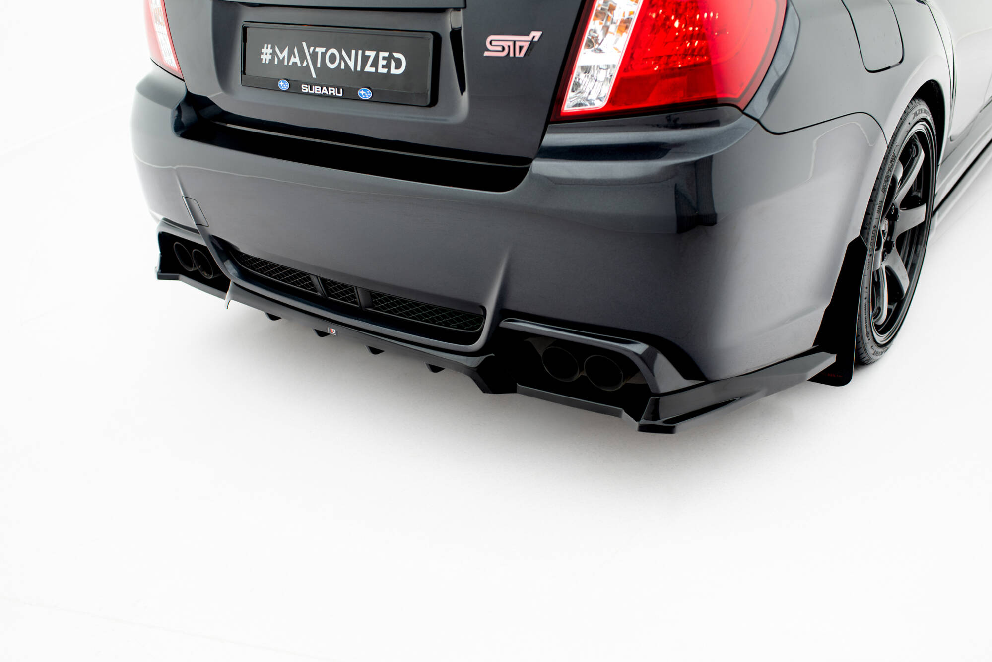 Baksplitter med diffuser Subaru Impreza WRX STI III Facelift 2011 - 2014 | Glossy Black Edition – bilde 2