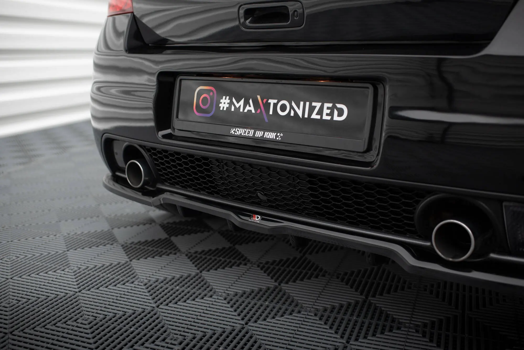 Baksplitter med diffuser Suzuki Swift Sport mk4 2005 - 2010 | Glossy Black Edition Image 4