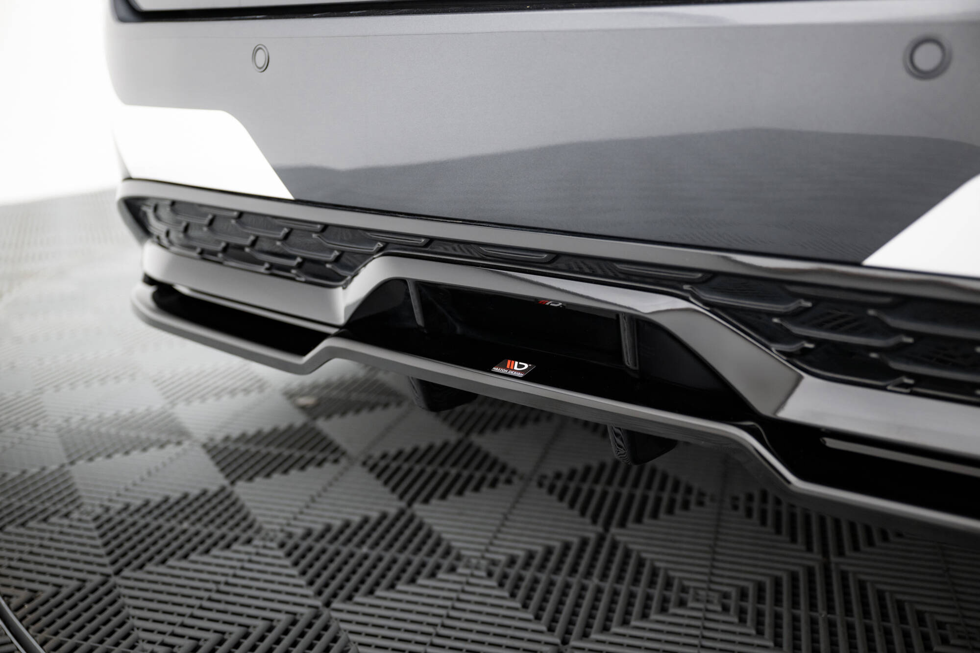 Baksplitter med diffuser Toyota Corolla GR Sport Touring Sports XII 2018 - 2023  | Glossy Black Edition – bilde 3