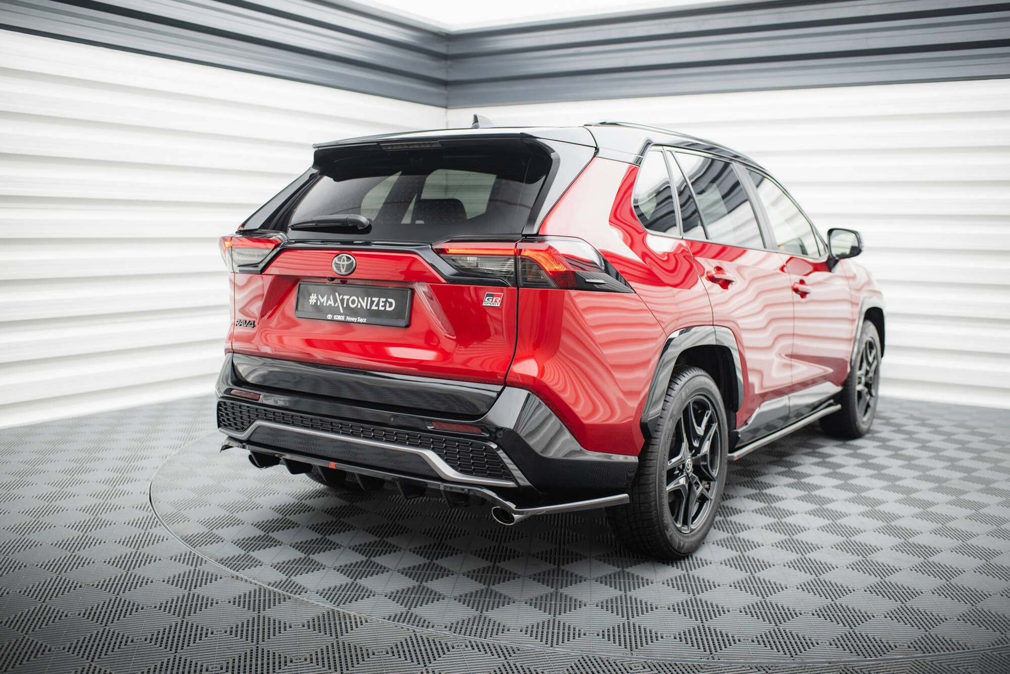 Baksplitter med diffuser Toyota RAV4 V 2019 -> | Glossy Black Edition