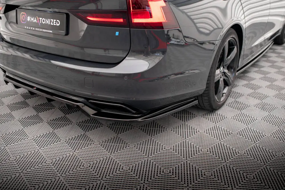 Baksplitter med diffuser  Volvo V90 / S90 R-Design II 2016 - 2020 | Glossy Black Edition – bilde 3