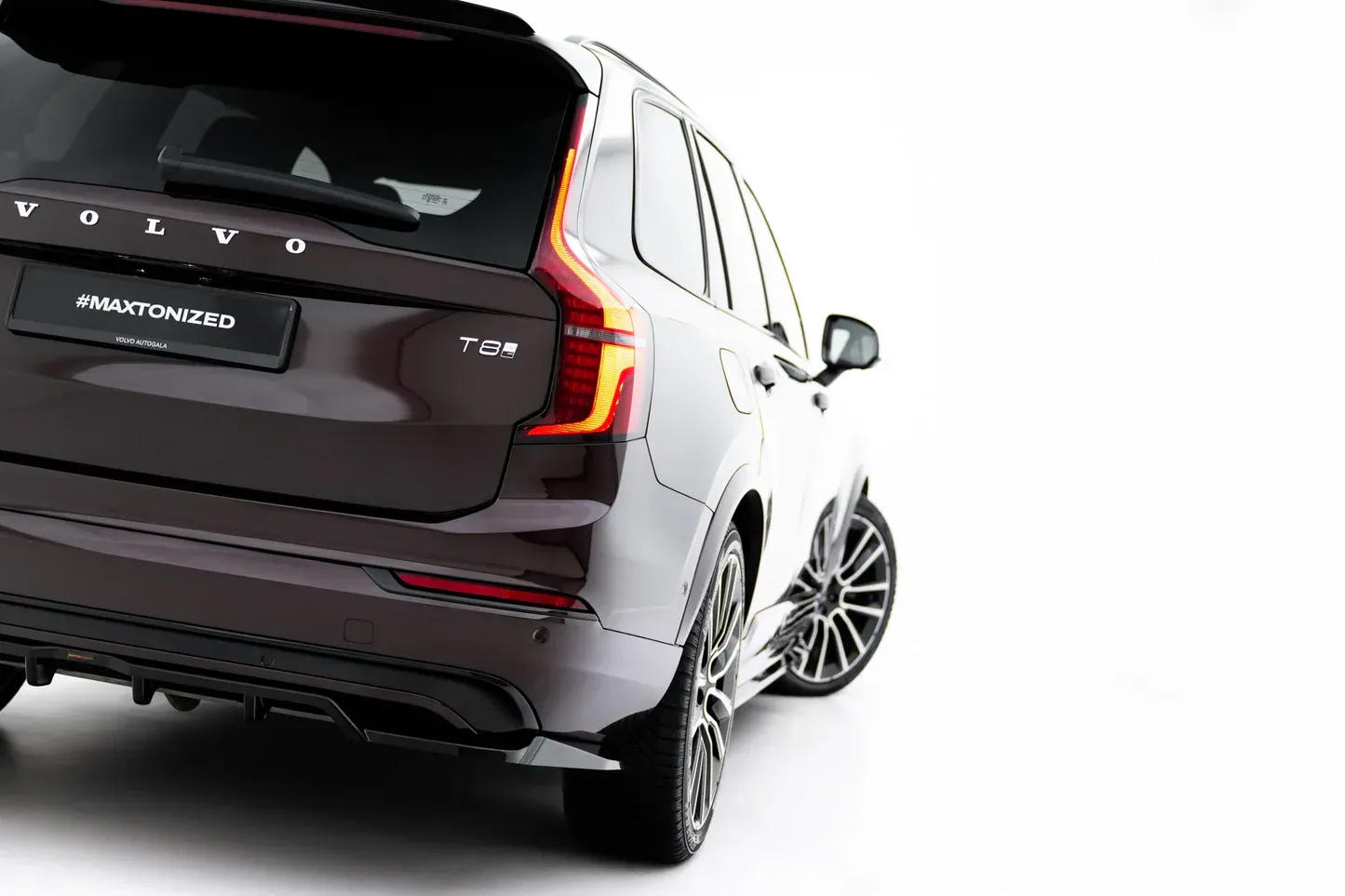Baksplitter med diffuser Volvo (XC90) II Facelift 2024 -> | Glossy Bla – bilde 2