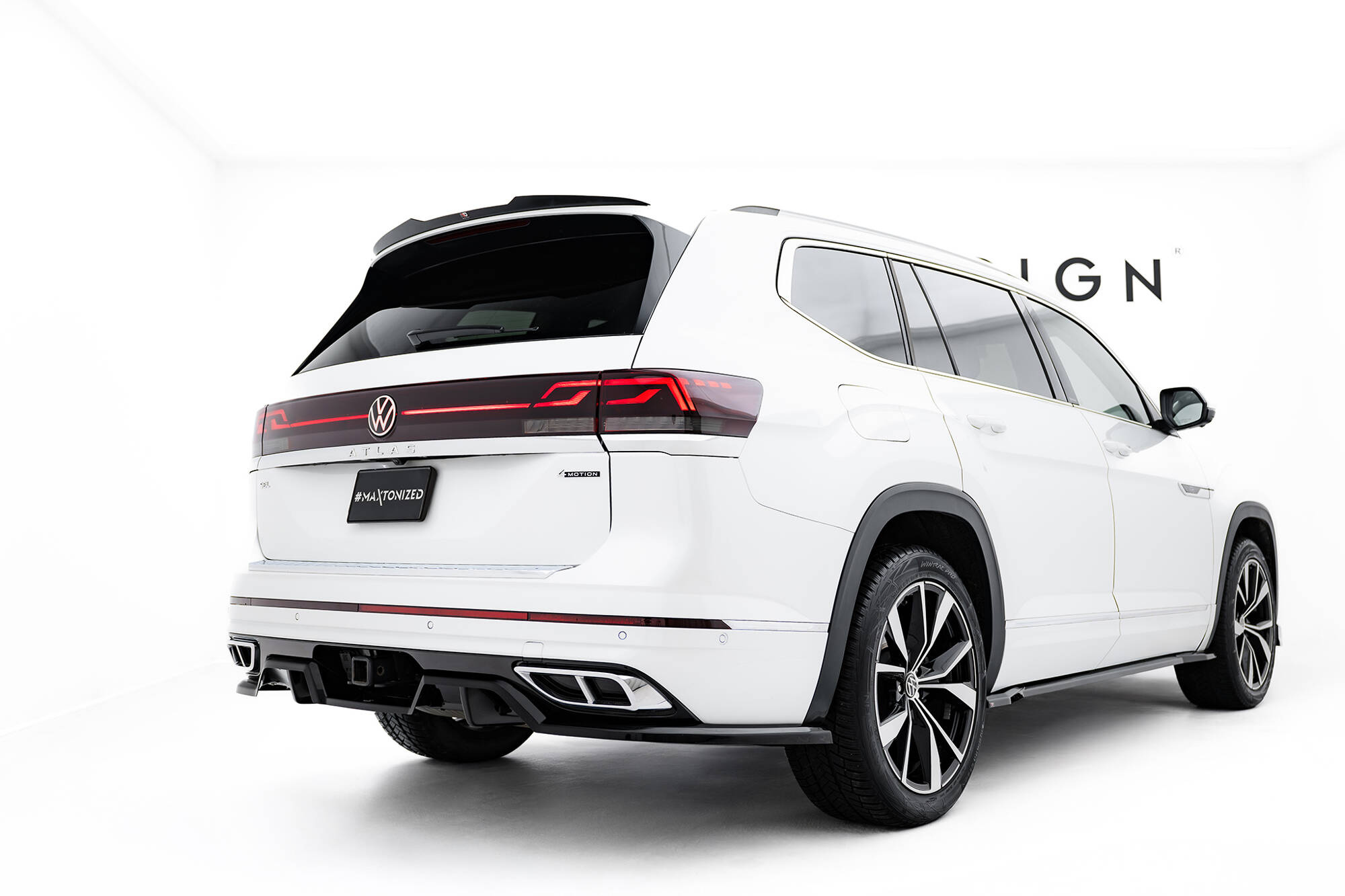 Baksplitter med diffuser VW Atlas I Facelift 2023 ->  | Glossy Black Edition
