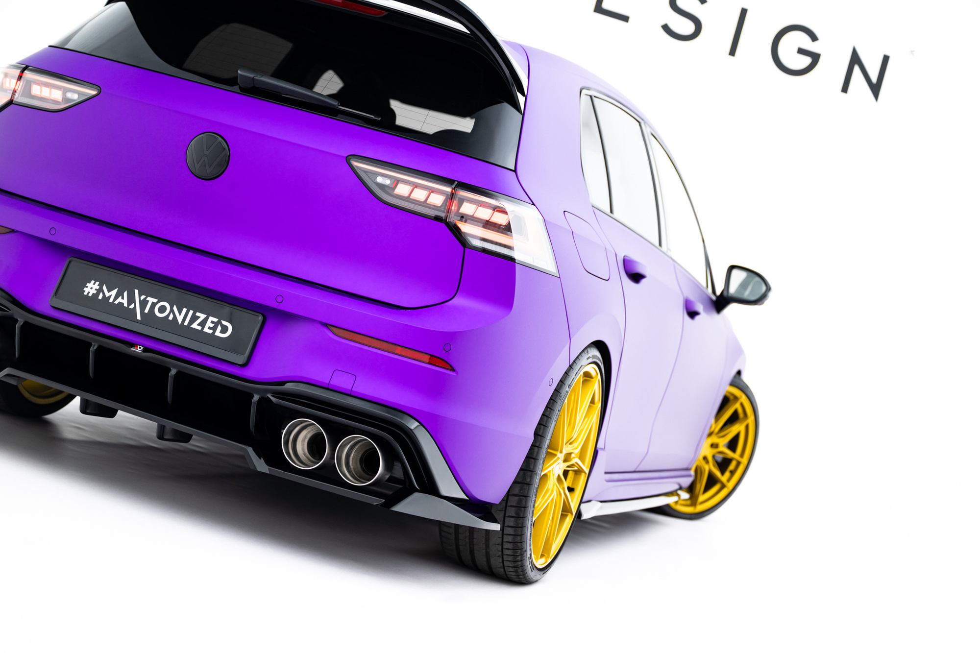 Baksplitter med diffuser VW Golf R VIII 2020 -> | Glossy Black Edition V2 – bilde 3