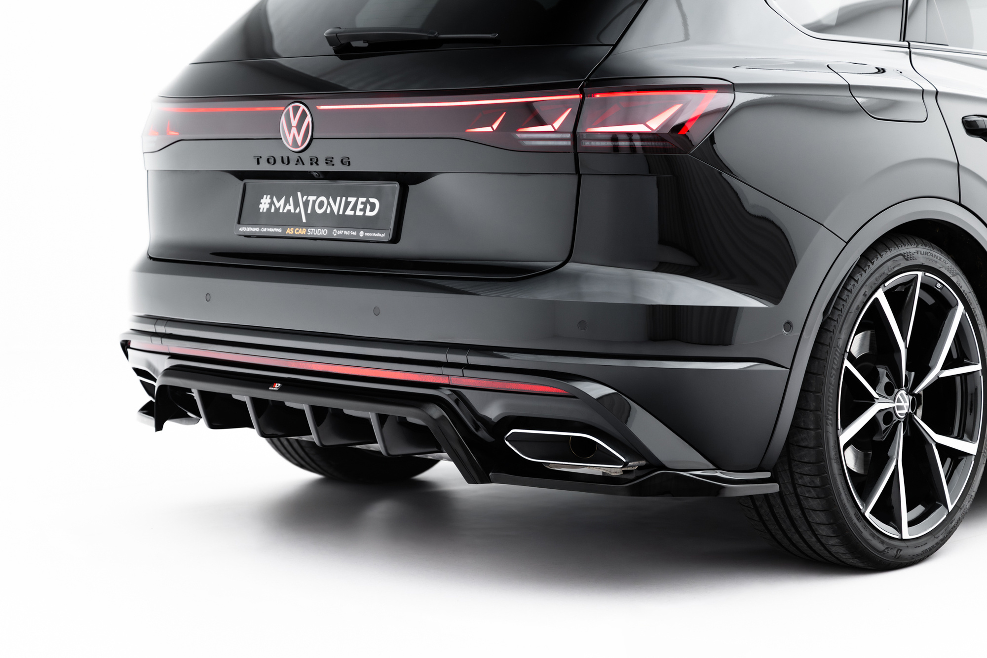 Baksplitter med diffuser VW Touareg R-Line III Facelift 2023 -> | Glossy Black Edition – bilde 2
