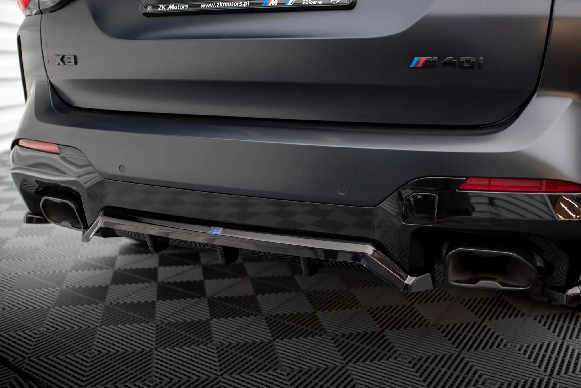 Baksplitter med diffuserBMW X3 (G01) LCi M pack 2021 - 2024 | Glossy Black Edition
