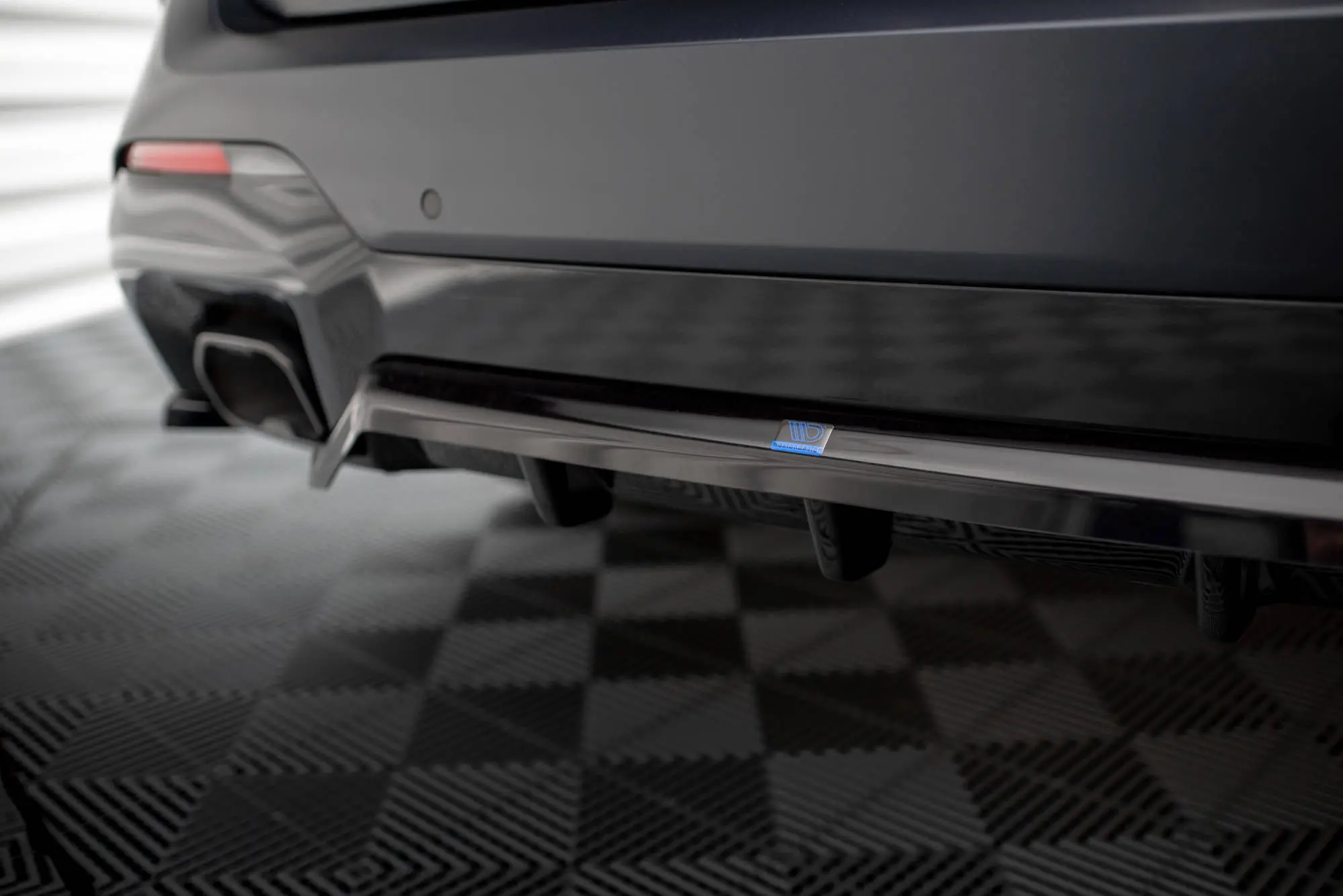 Baksplitter med diffuserBMW X3 (G01) LCi M pack 2021 - 2024 | Glossy Black Edition – bilde 3
