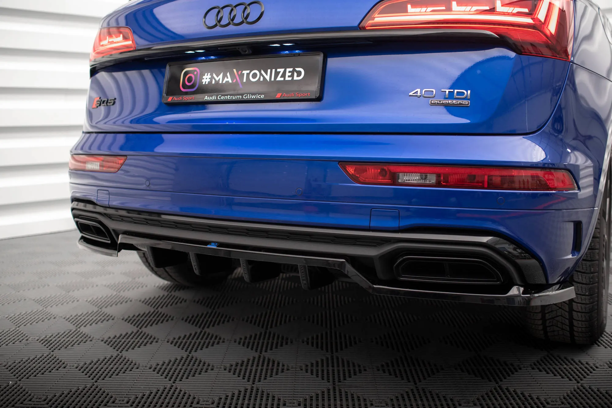 Baksplitter med vertikale ribber Audi Q5 II (FY) S Line Facelift 2020 - 2024| Glossy Black Edition – bilde 3