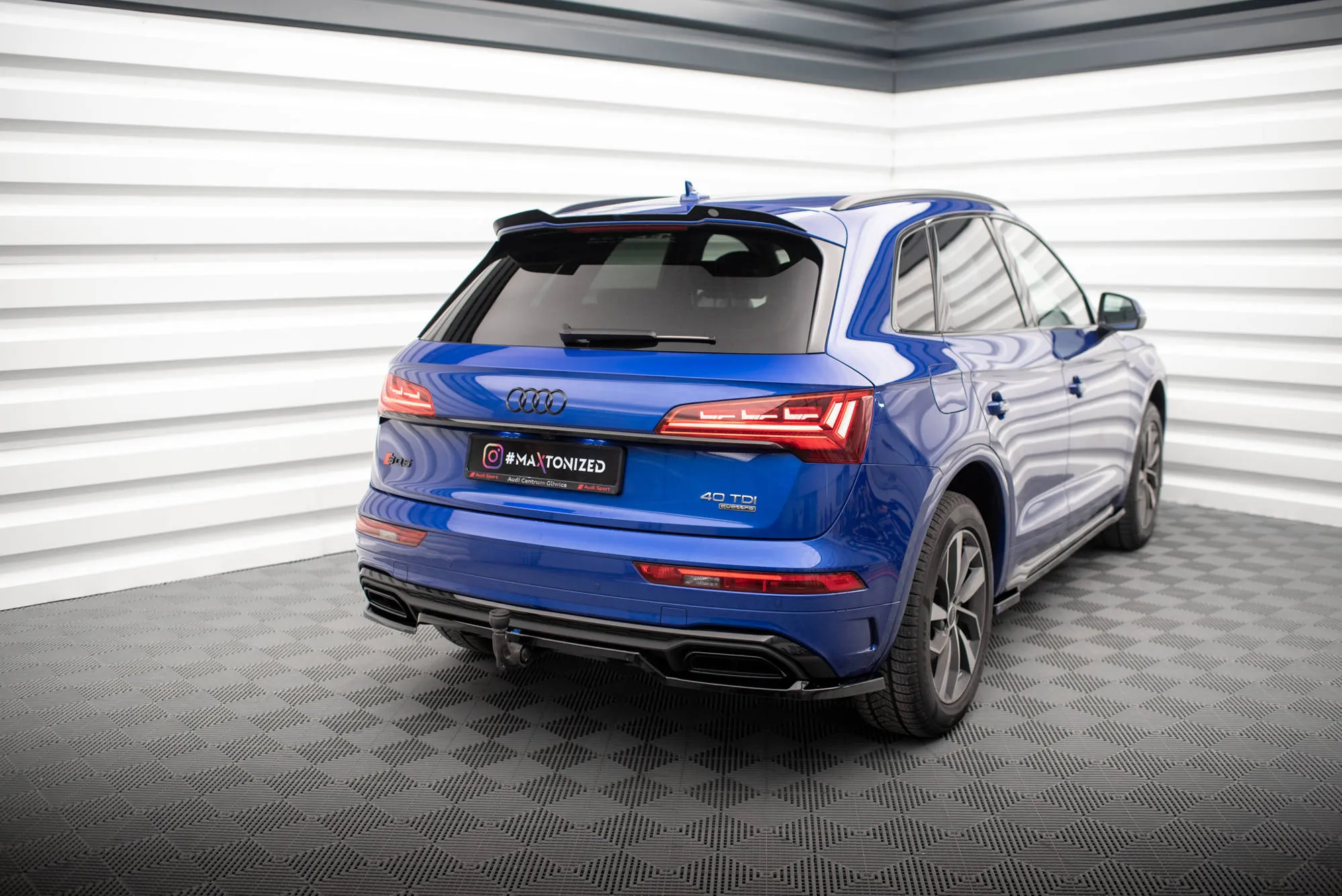 Baksplitter med vertikale ribber Audi Q5 II (FY) S Line Facelift 2020 - 2024| Glossy Black Edition – bilde 5