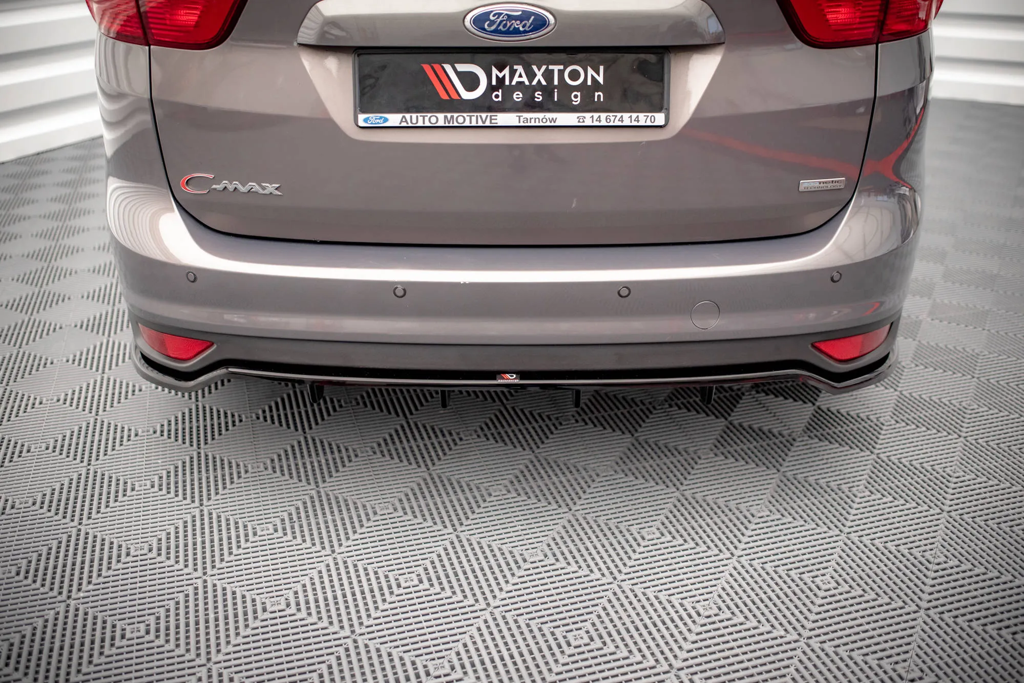 Baksplitter med vertikale ribber Ford C-Max II 2010-2014 | Glossy Black Edition – bilde 2
