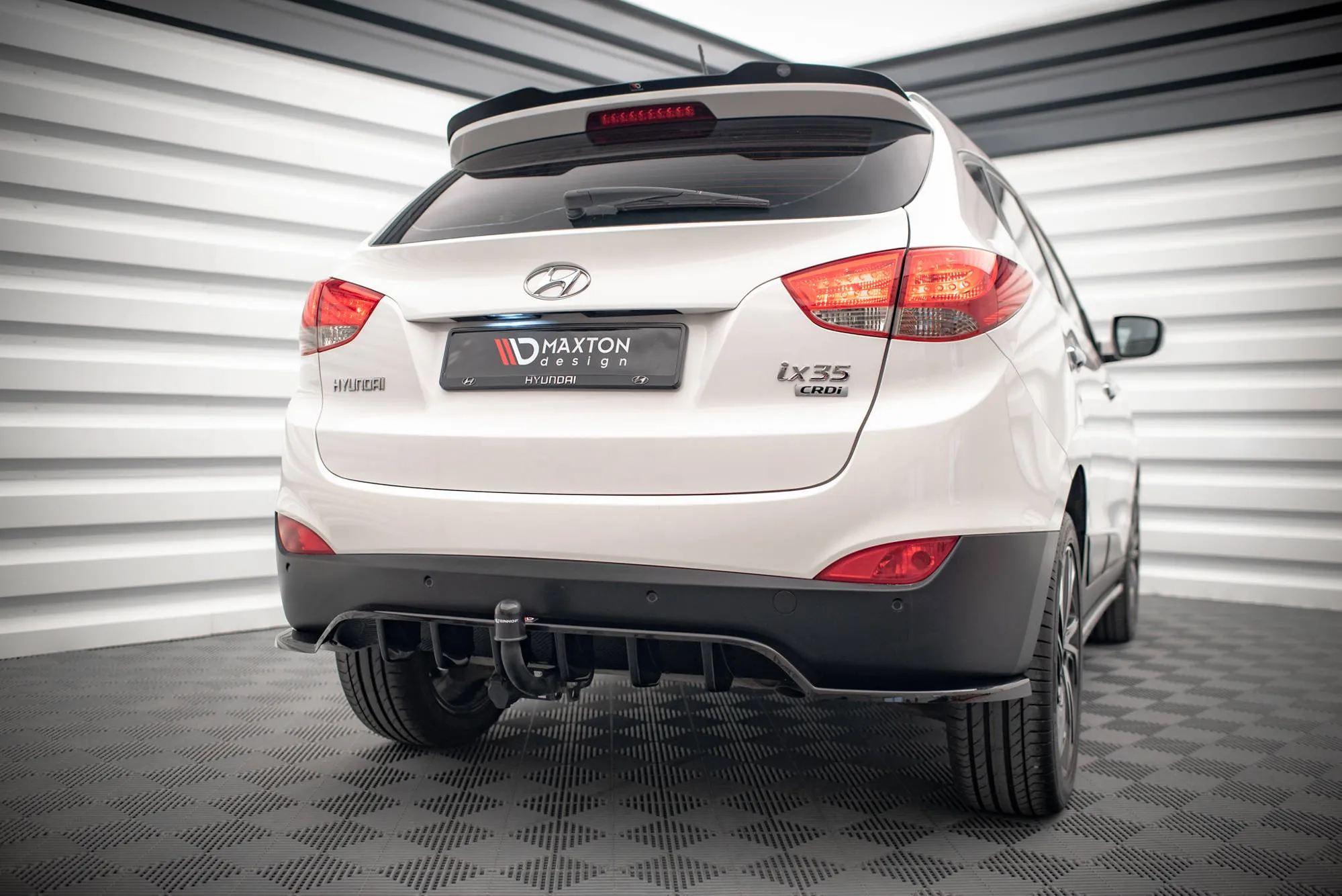Baksplitter med vertikale ribber Hyundai ix35 mk1 2009-2013 | Glossy Black Edition – bilde 3
