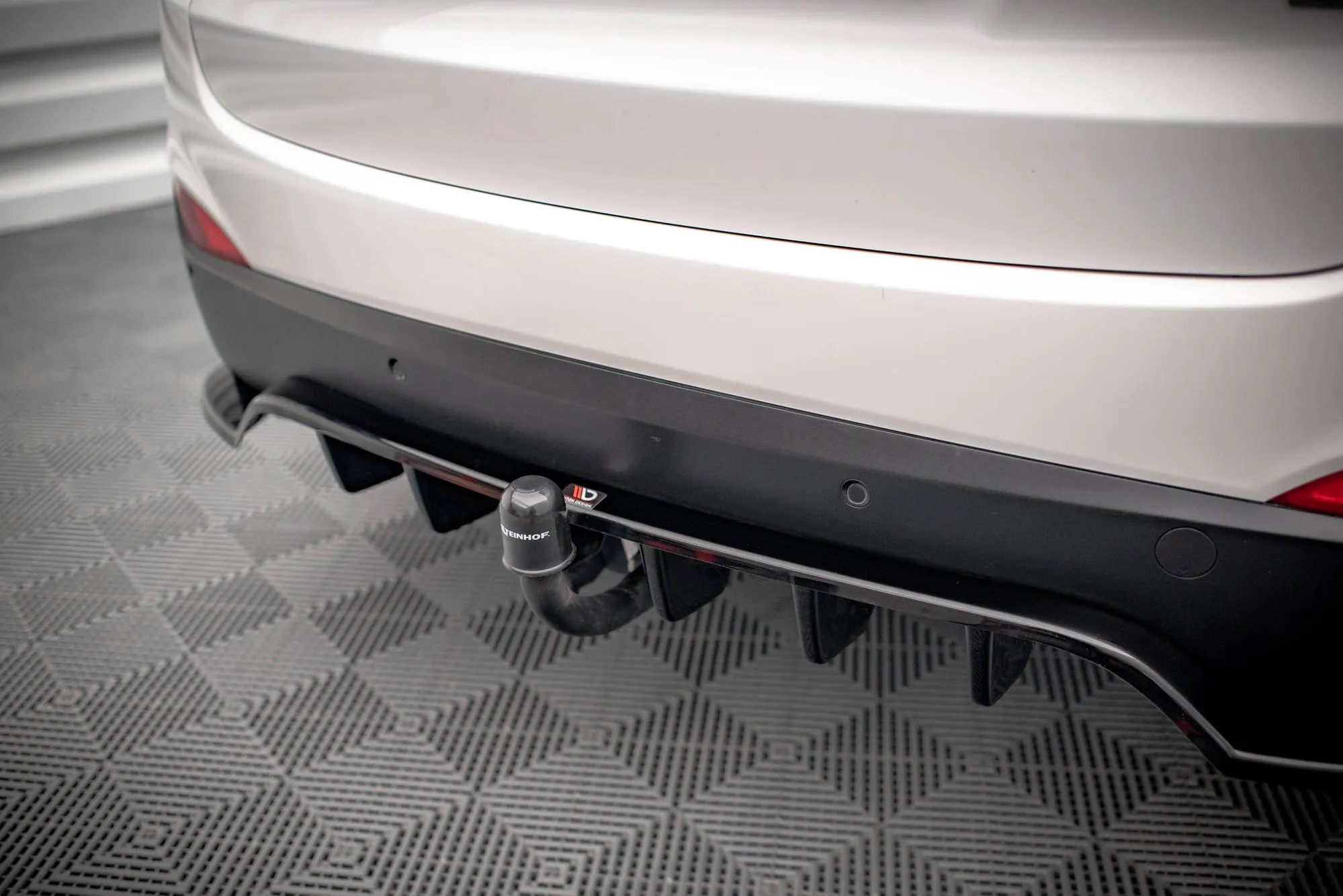 Baksplitter med vertikale ribber Hyundai ix35 mk1 2009-2013 | Glossy Black Edition – bilde 4