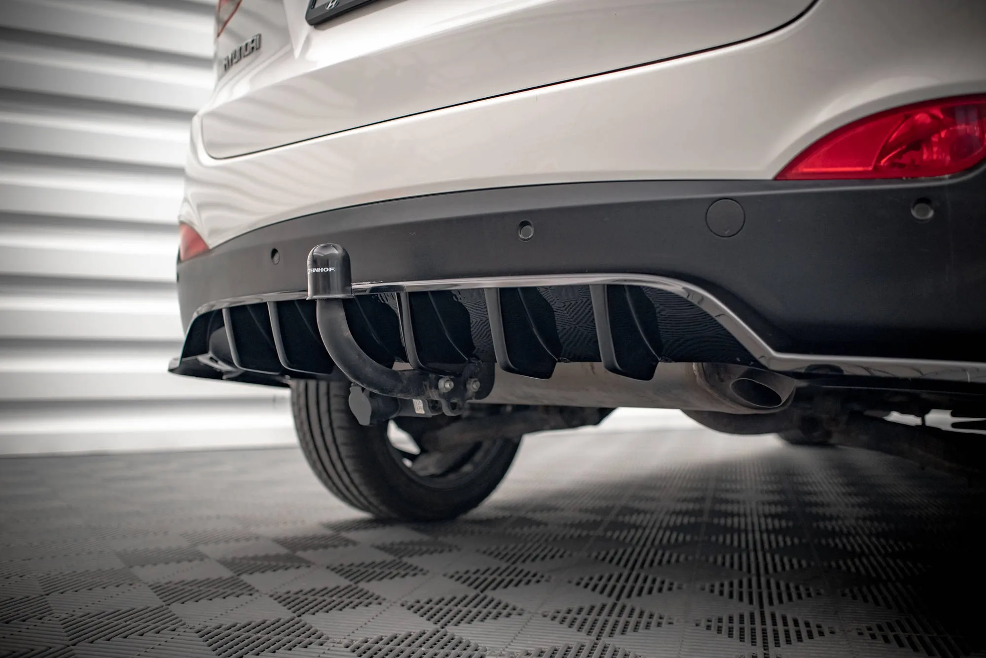 Baksplitter med vertikale ribber Hyundai ix35 mk1 2009-2013 | Glossy Black Edition – bilde 5