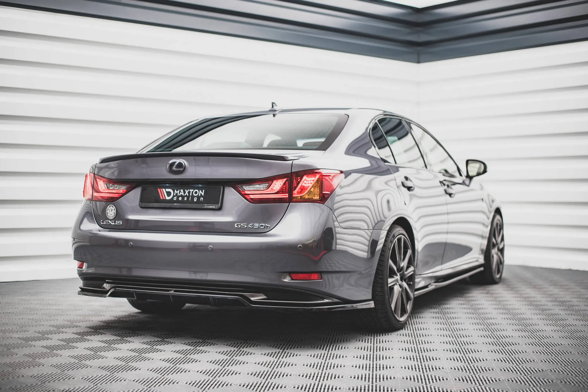 Baksplitter med vertikale ribber Lexus GS (K4) 2012-2015 | Glossy Black Edition – bilde 4