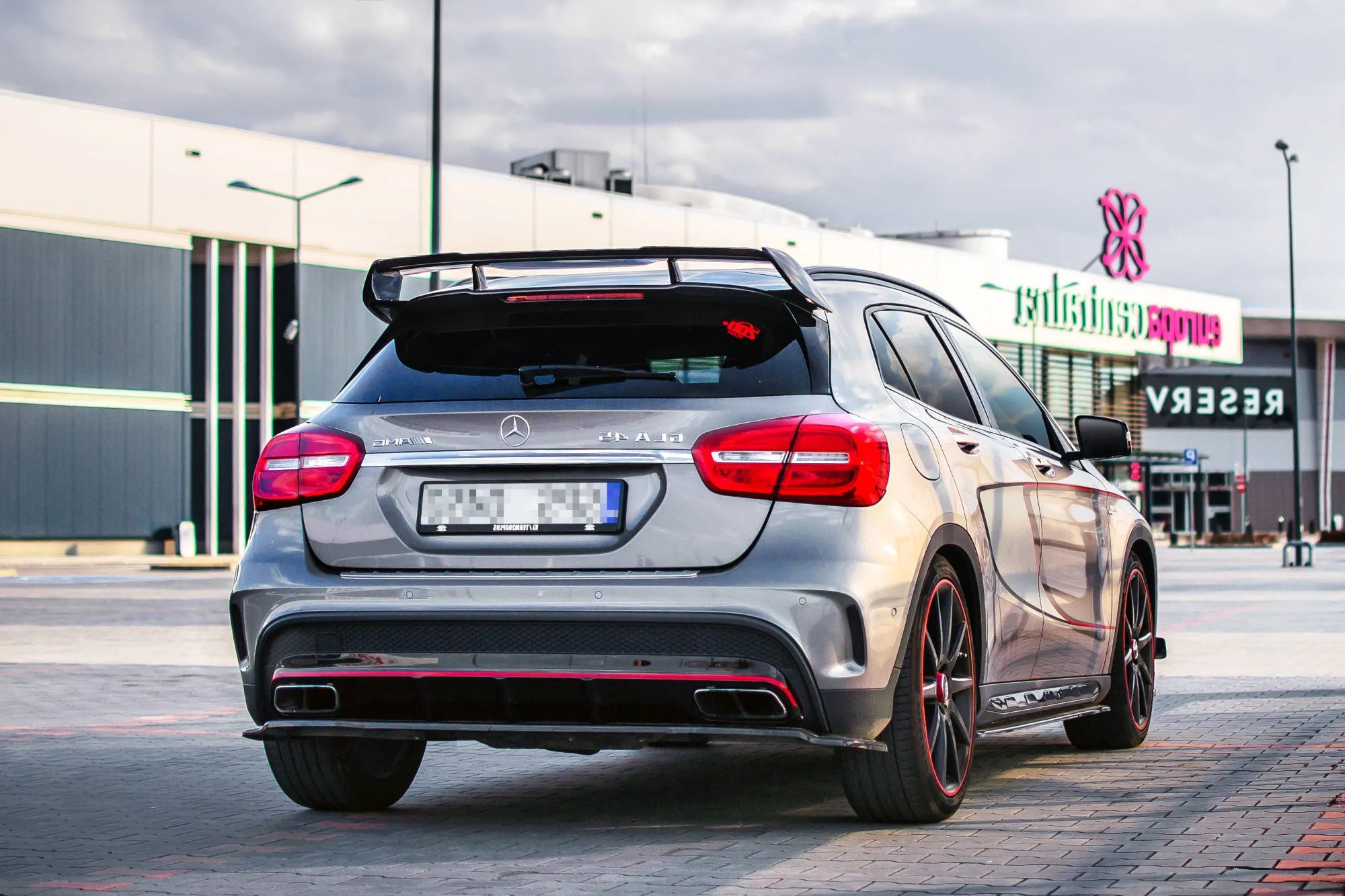 Baksplitter Mercedes-Benz AMG Gla 45 2014 - 2017 | Glossy Black Edition – bilde 2