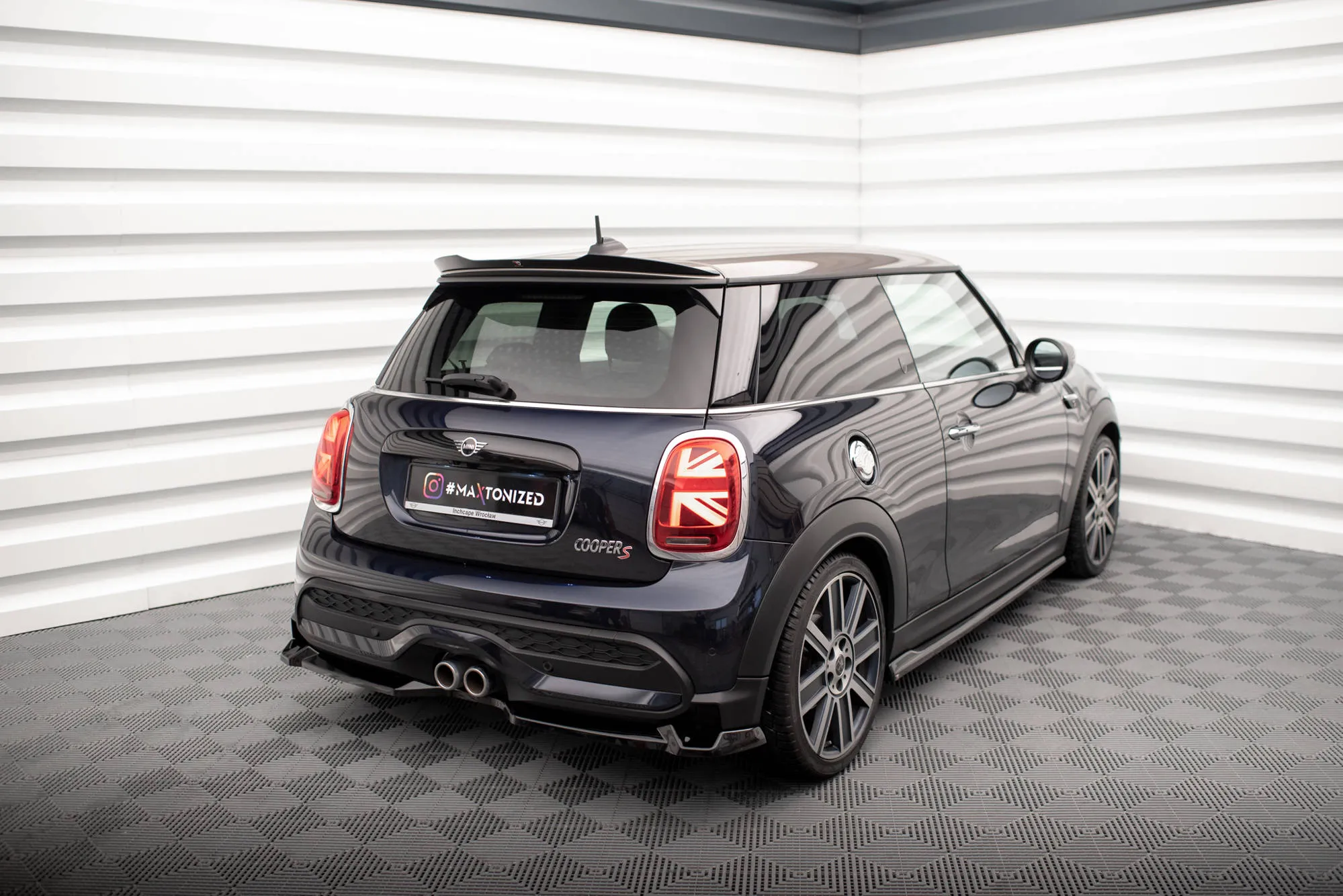 Baksplitter Mini Cooper S (F56) Facelift 2022 -> | Glossy Black Edition – bilde 2
