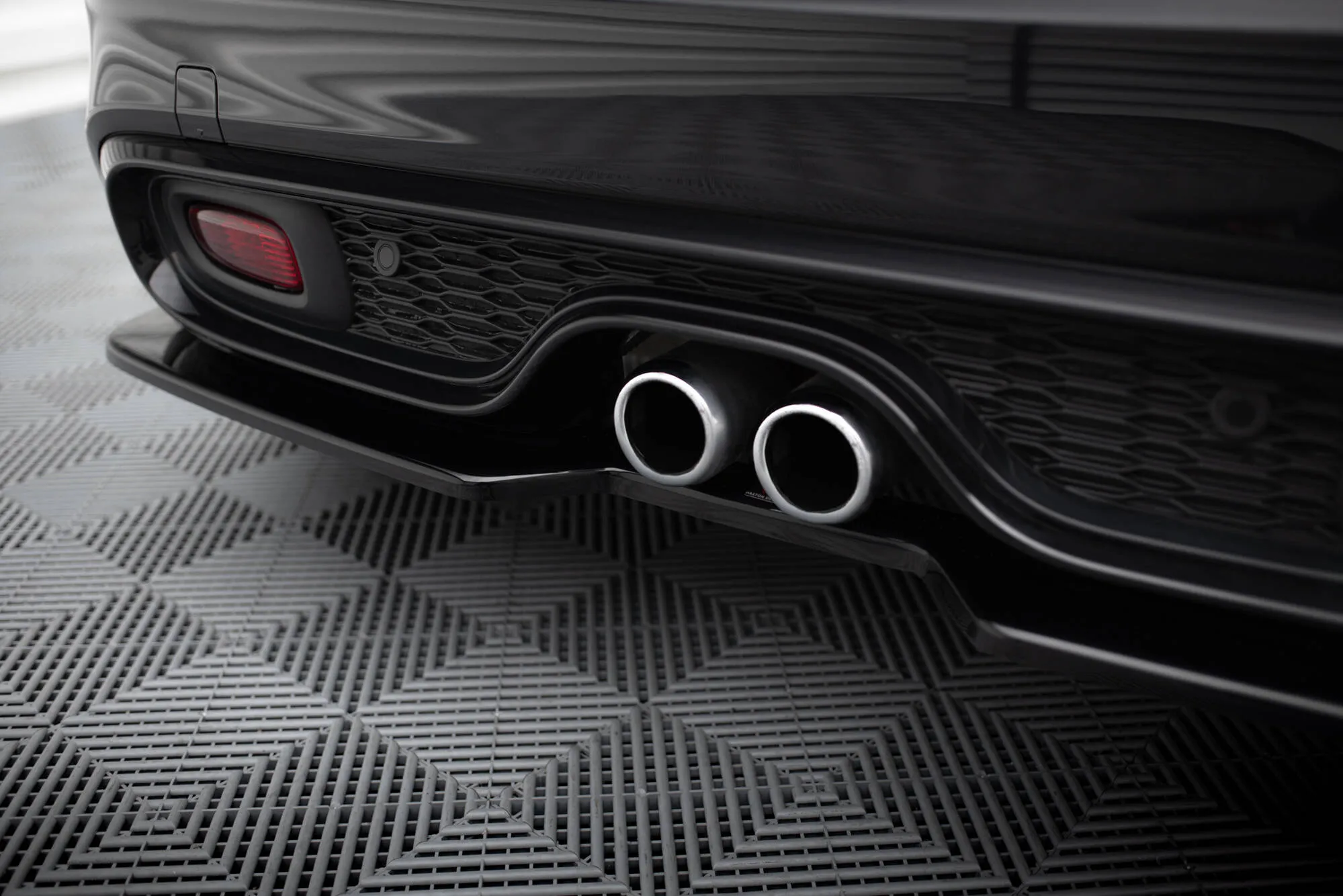 Baksplitter Mini Cooper S III 3D (F56) Pre-Facelift 2014 - 2017 | Glossy Black Edition – bilde 2