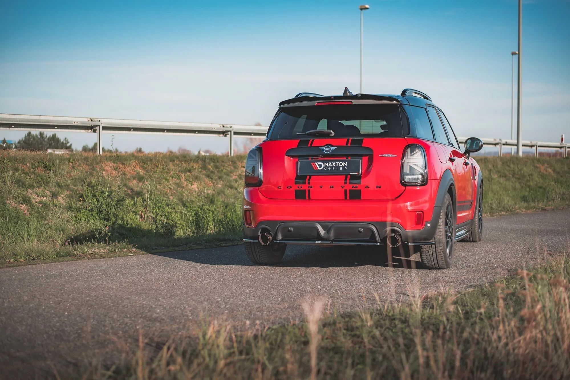 Baksplitter Mini Countryman II F60 (John Cooper Works) Facelift 2020-> | Glossy Black Edition – bilde 3