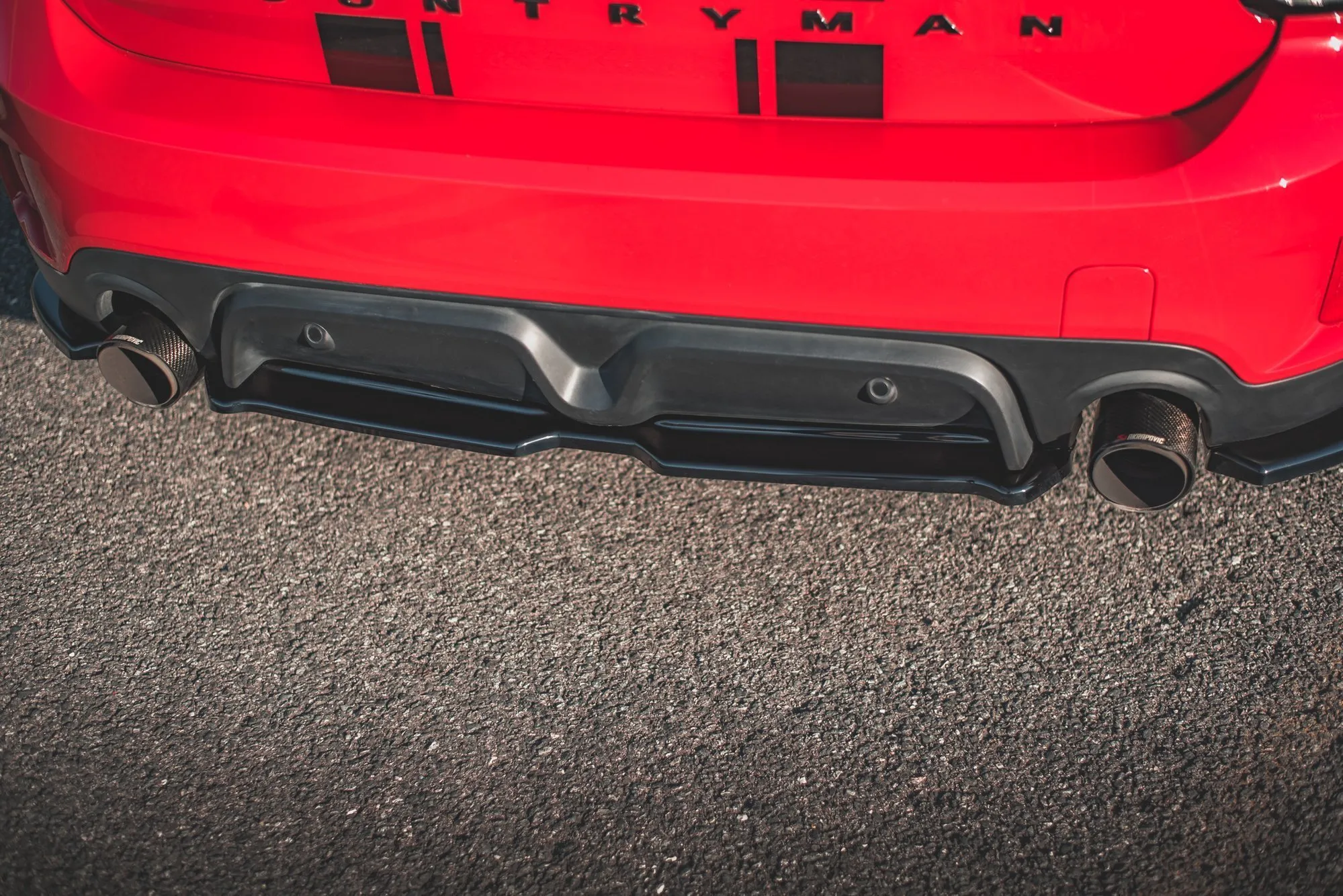 Baksplitter Mini Countryman II F60 (John Cooper Works) Facelift 2020-> | Glossy Black Edition – bilde 4