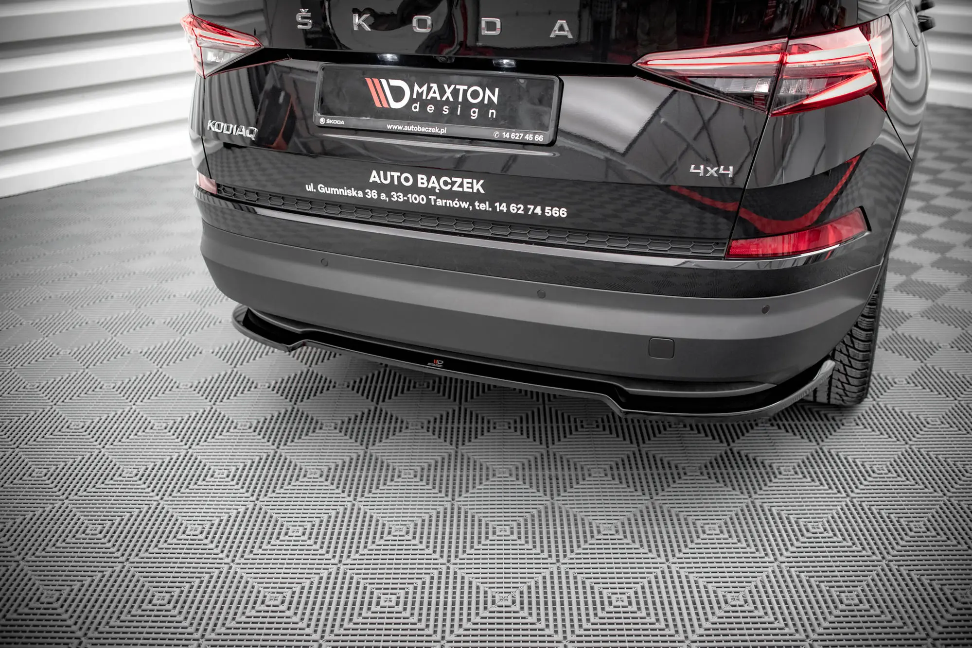 Baksplitter Skoda Kodiaq facelift 2021 - 2024 | Glossy Black Edition