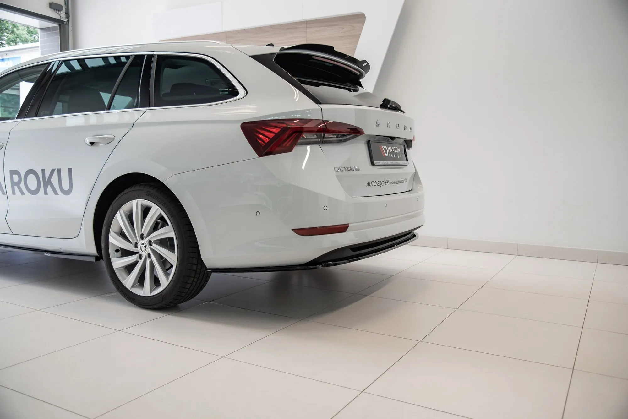 Baksplitter Skoda Octavia IV 2019-> | Glossy Black Edition – bilde 5