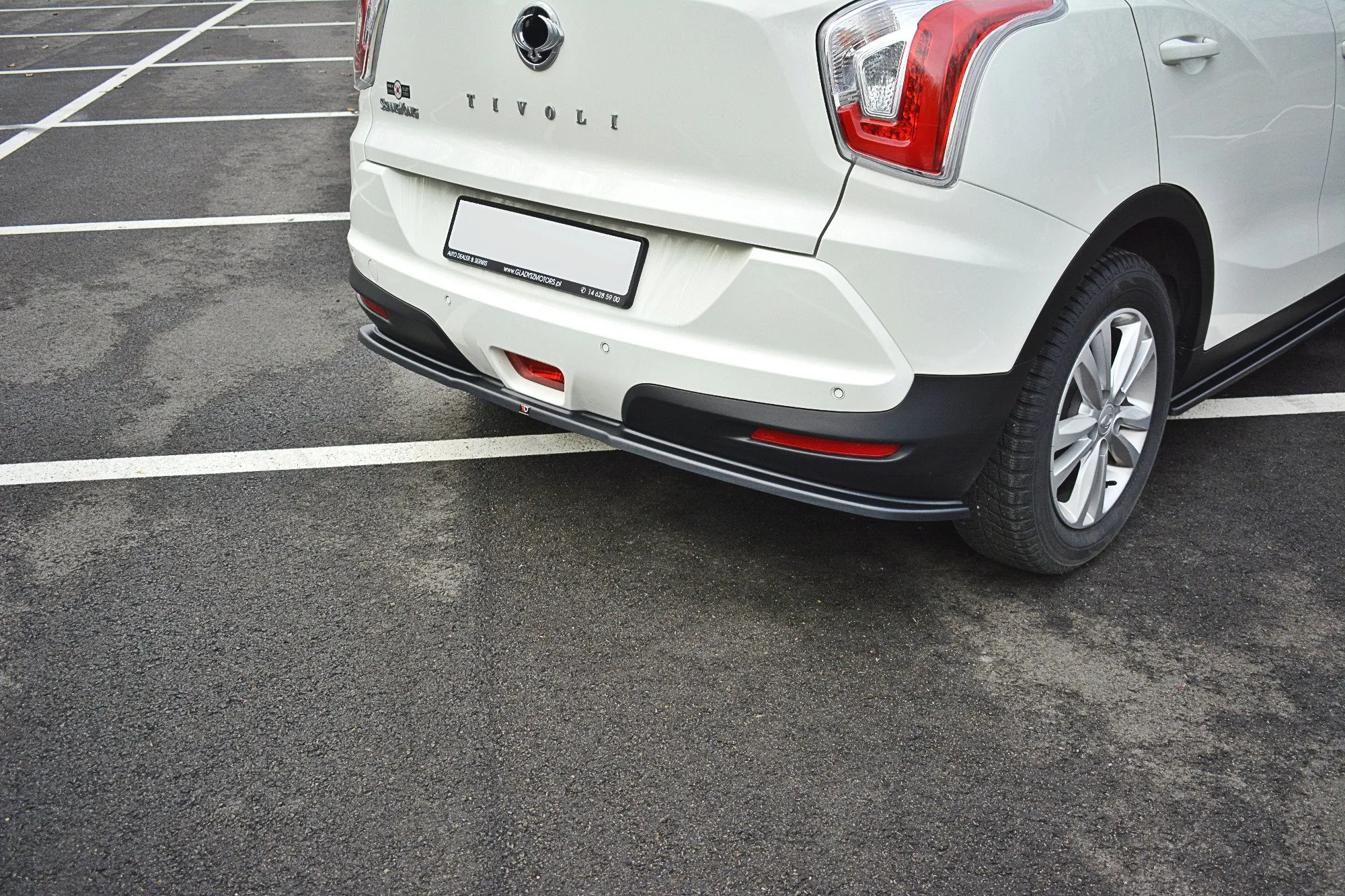Baksplitter Ssangyong Tivoli 2015-2019 | Glossy Black Edition – bilde 3