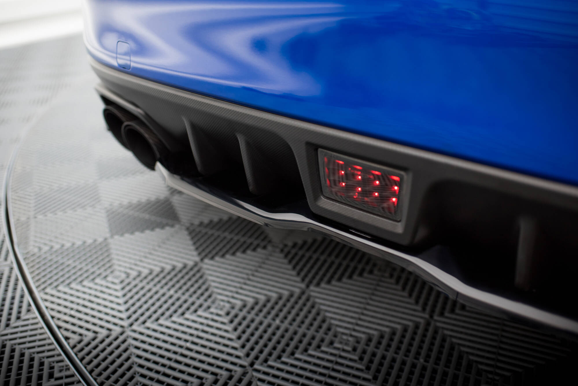 Baksplitter Subaru WRX STI I 2014 - 2021 | Glossy Black Edition V2 – bilde 2