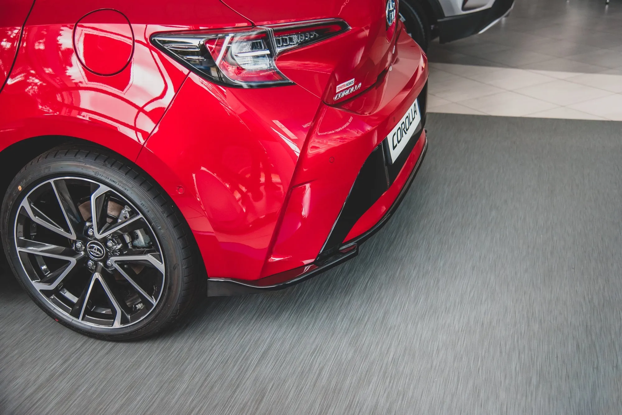Baksplitter Toyota Corolla XII Hatchback 2019 -> | Glossy Black Edition – bilde 3