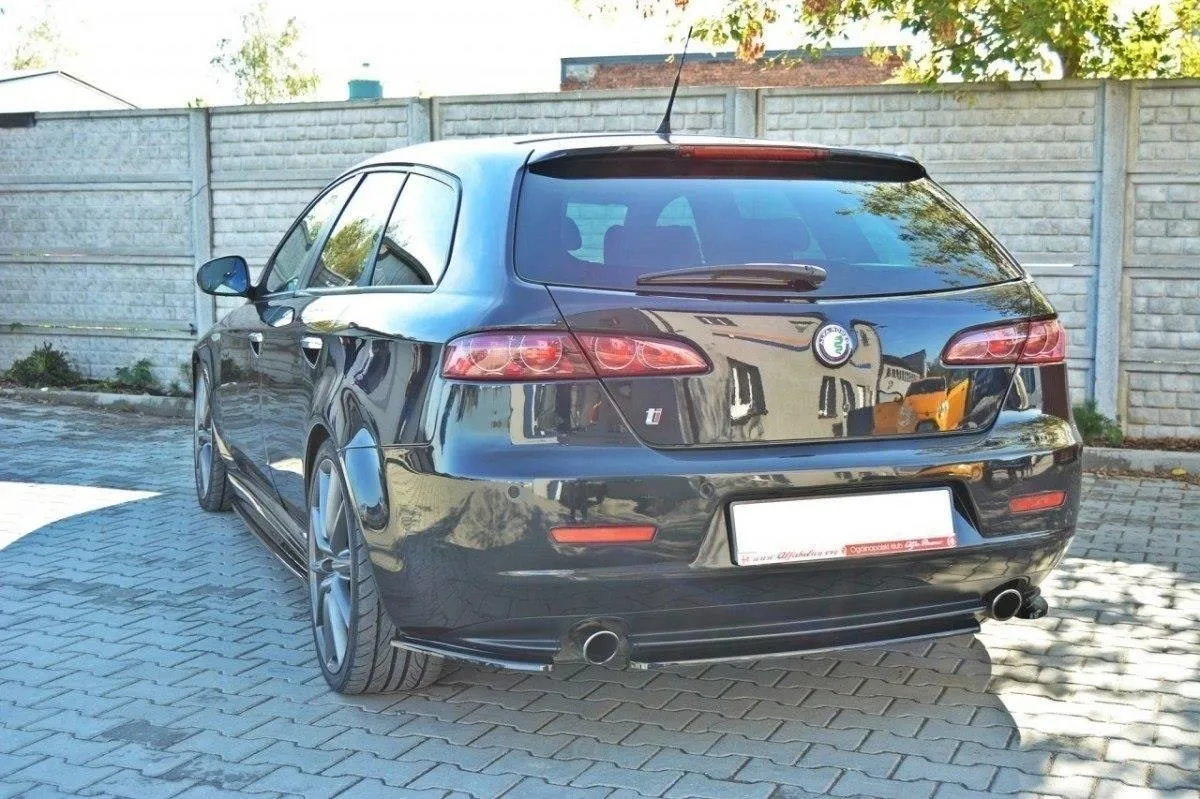 Baksplitter uten vertikale ribber Alfa Romeo 159 2005-2011 | Glossy Black Edition