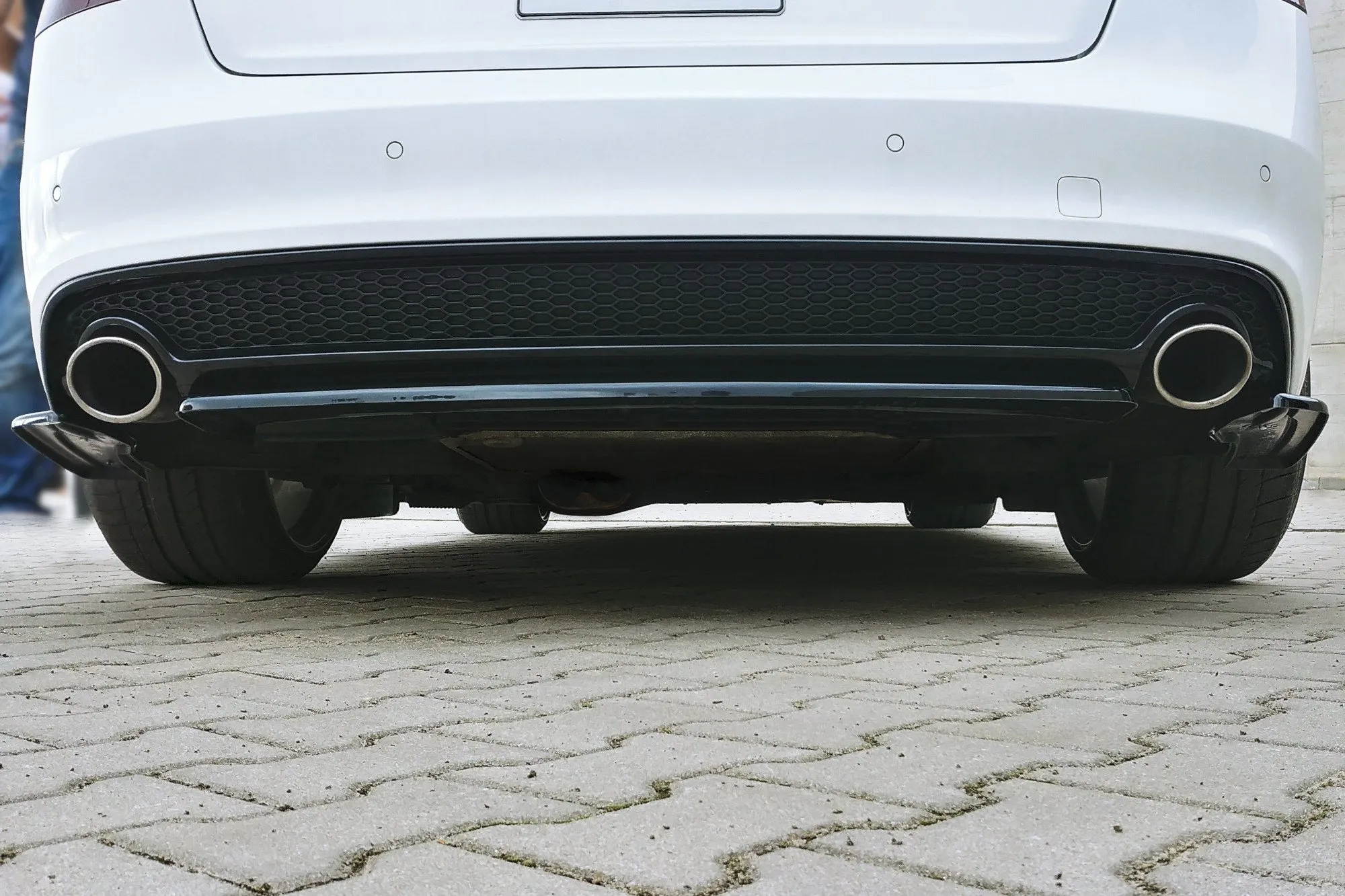 Baksplitter uten vertikale ribber Audi S5 / A5 S-Line (8T) Facelift 2011-2016 | Glossy Black Edition – bilde 2