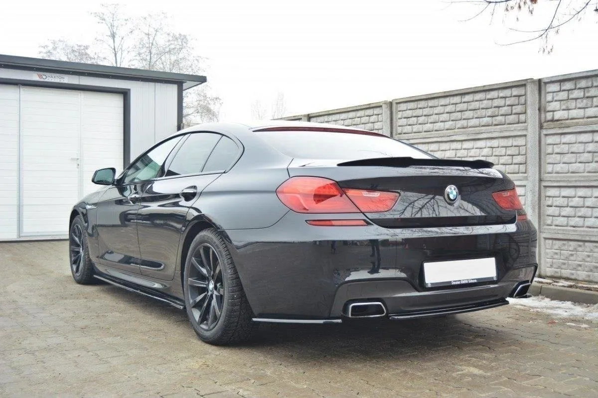 Baksplitter uten vertikale ribber BMW 6 Gran Coupe (F06) M Pack 2011 - 2015 | Glossy Black Edition