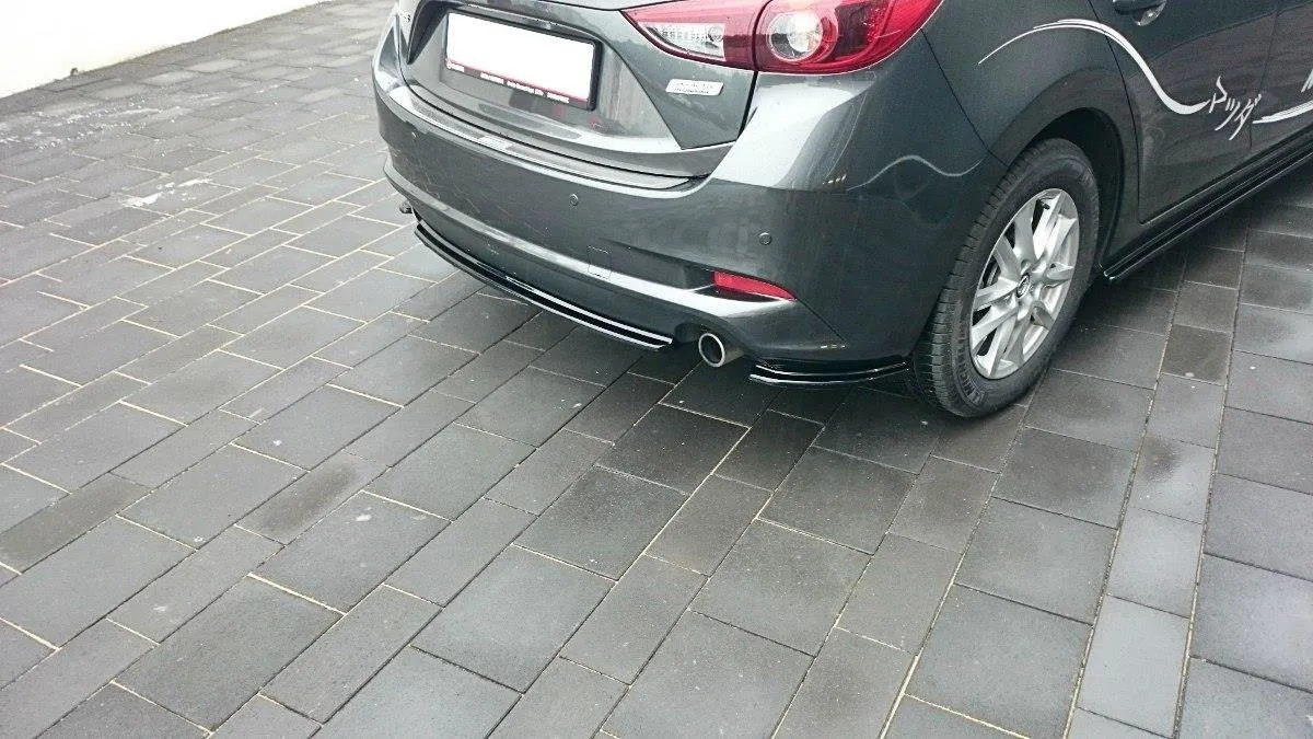 Baksplitter uten vertikale ribber Mazda 3 III (bn) facelift 2016-2018 | Glossy Black Edition
