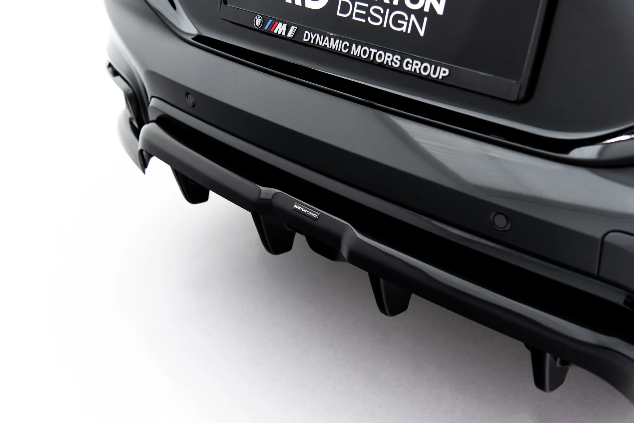 Baksplitter V.1 med vertikale ribber BMW X6 (G06) M-Pakke Facelift 2023 -> | Glossy Black Edition – bilde 7