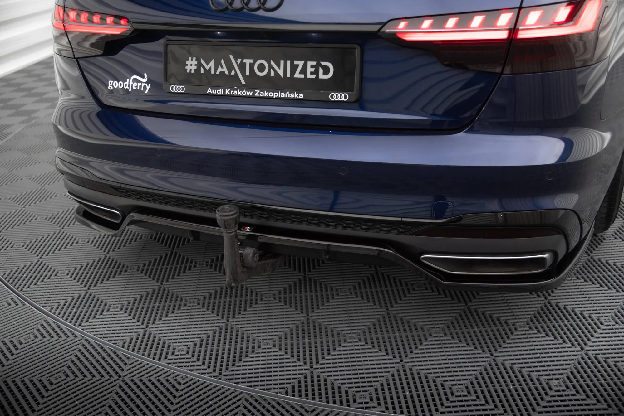 Baksplitter V.2 med vertikale ribber Audi A4 B9 S-Line / Audi S4 B9 Facelift 2019 - 2024 | Glossy Black Edition